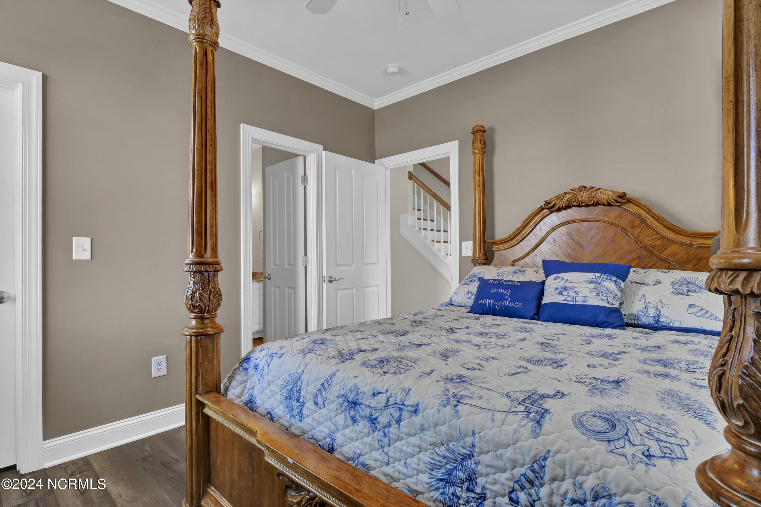 210 Sea Manor Drive Property Photo 30
