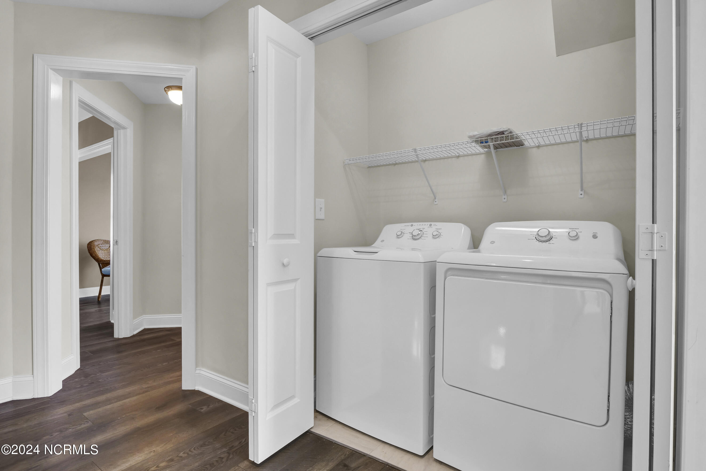 210 Sea Manor Drive Property Photo 46