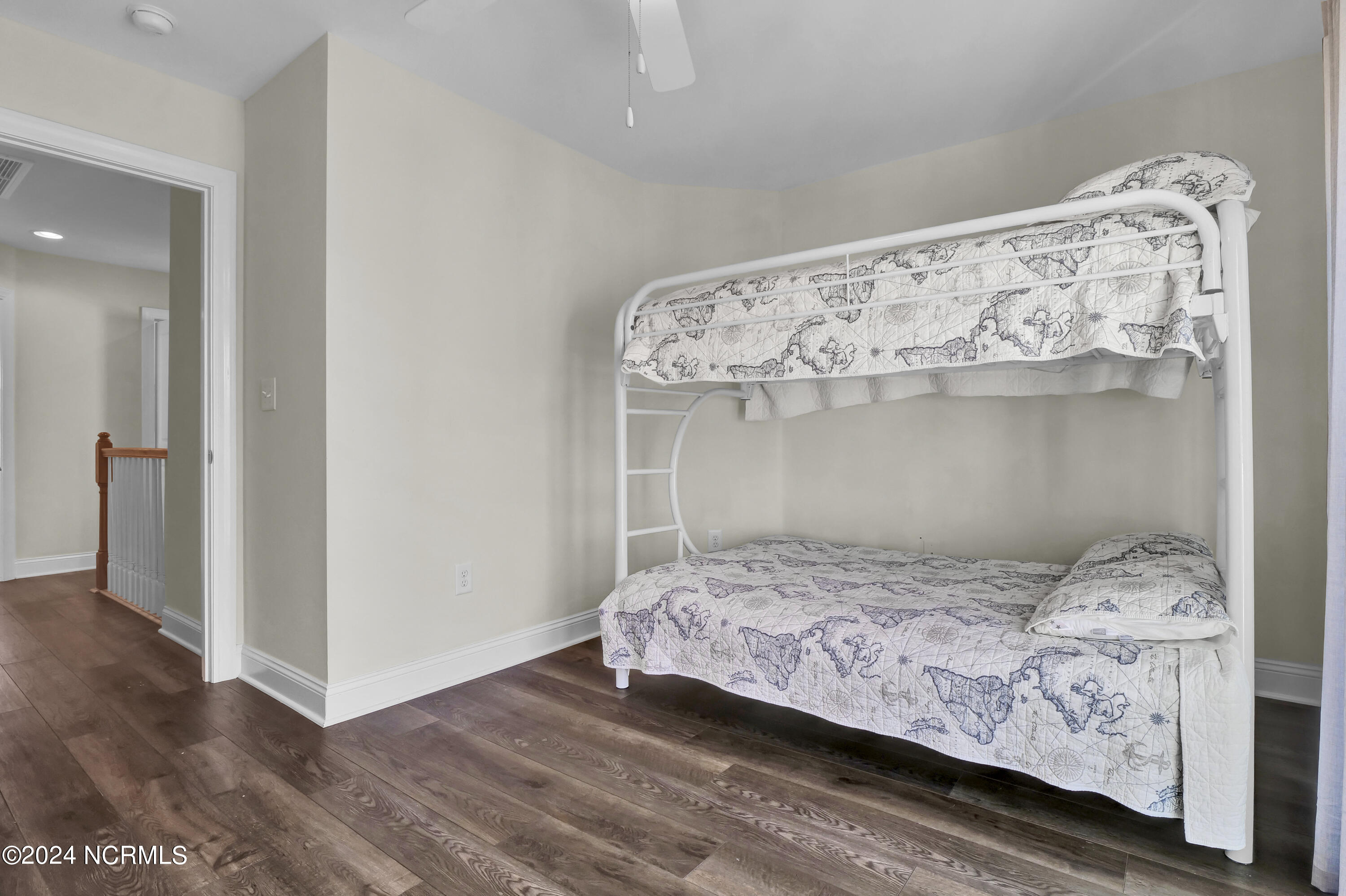 210 Sea Manor Drive Property Photo 48
