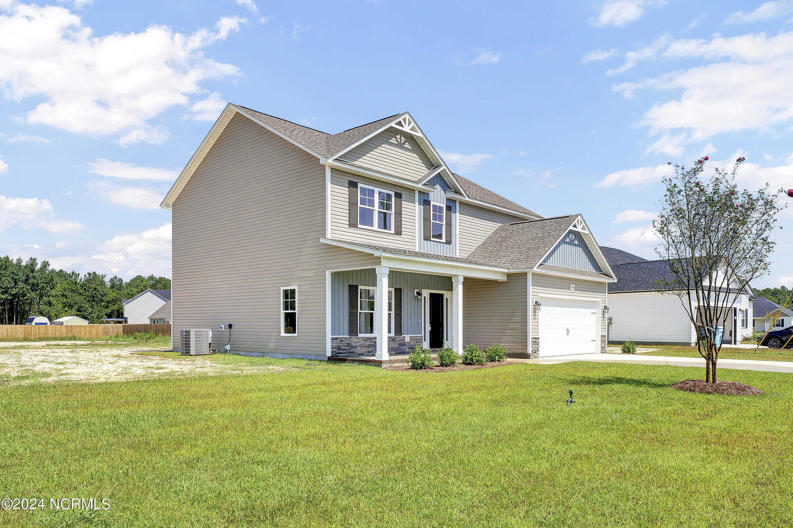524 Orchard Creek Drive Property Photo 3