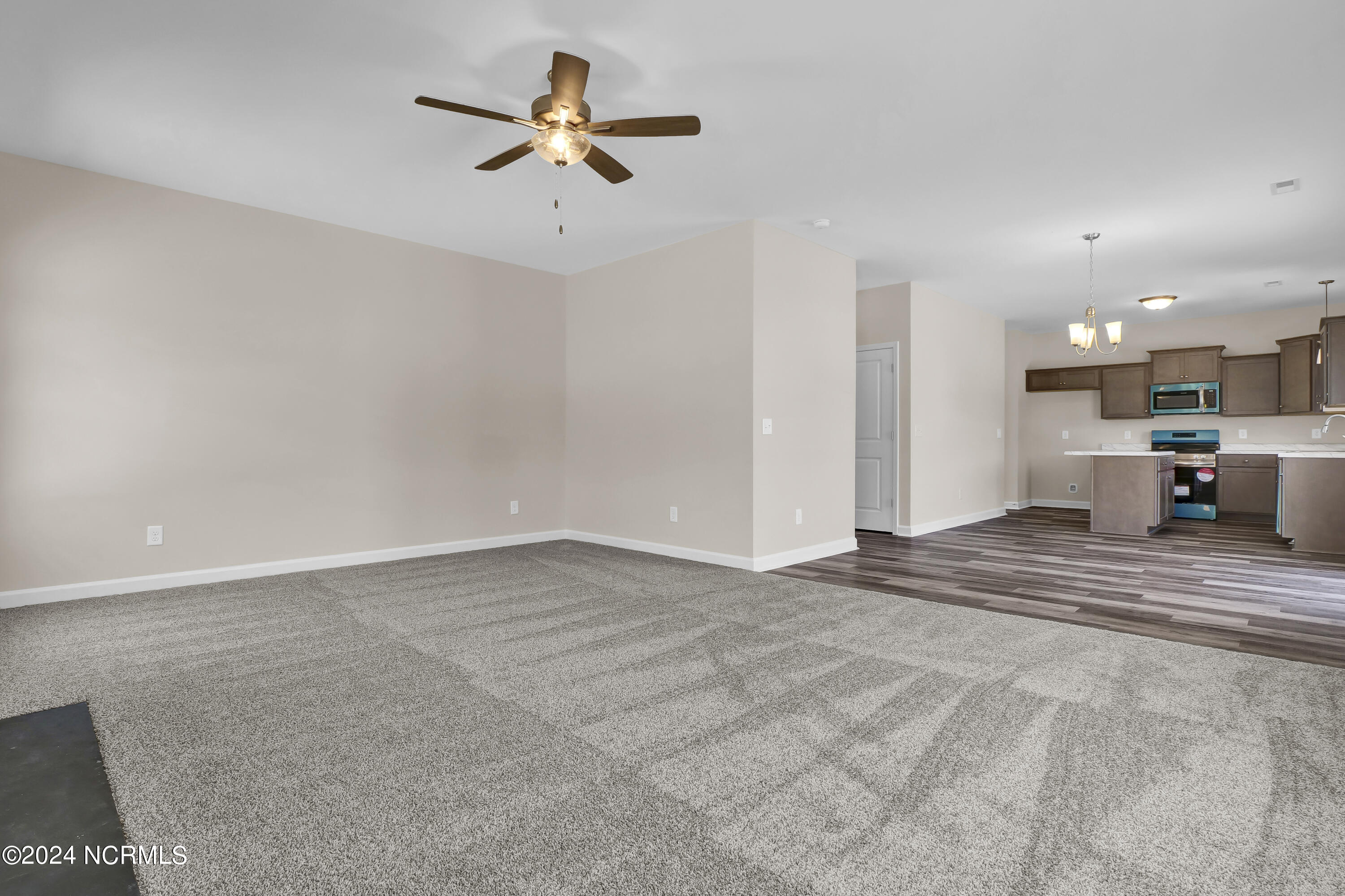 524 Orchard Creek Drive Property Photo 14