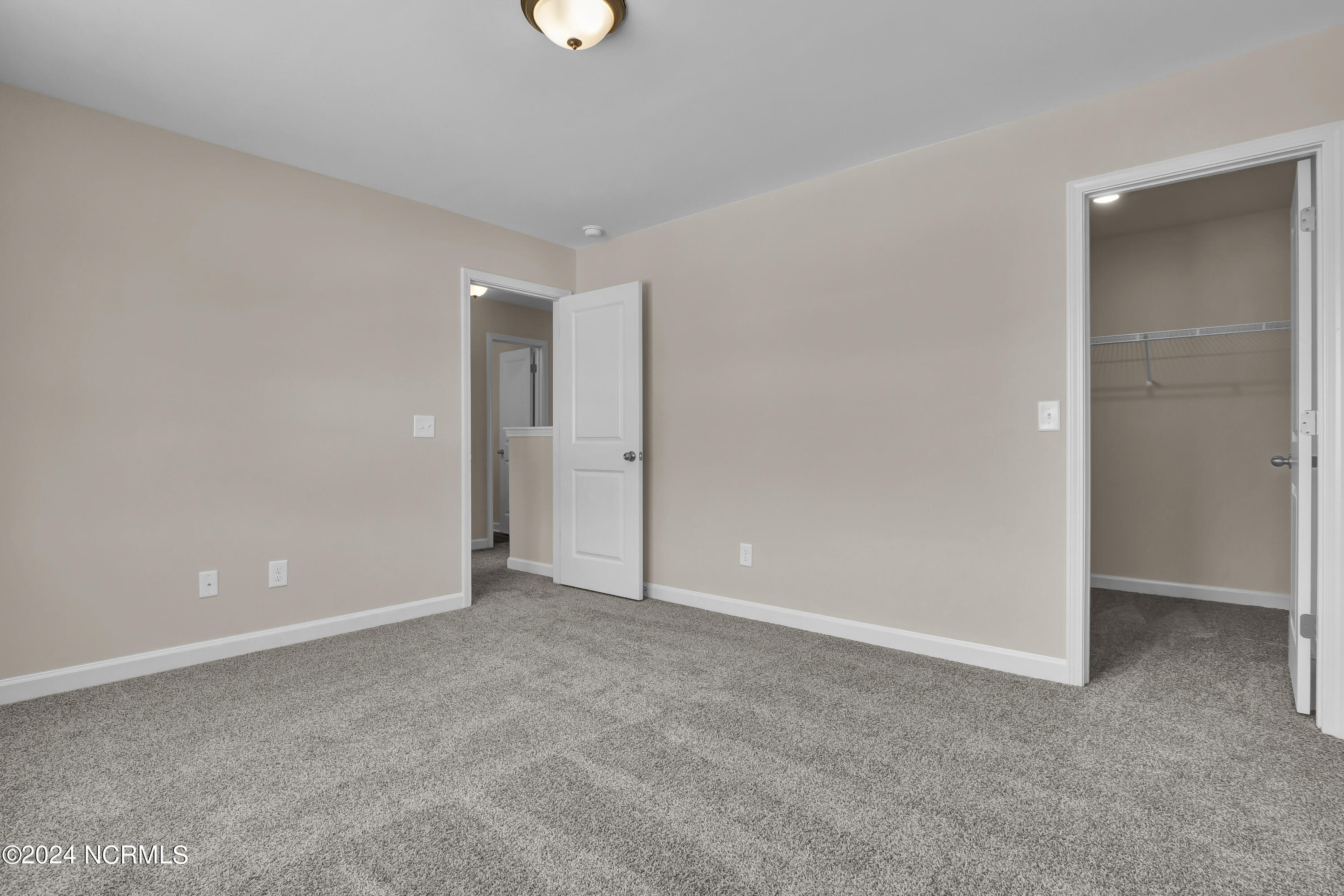 524 Orchard Creek Drive Property Photo 17