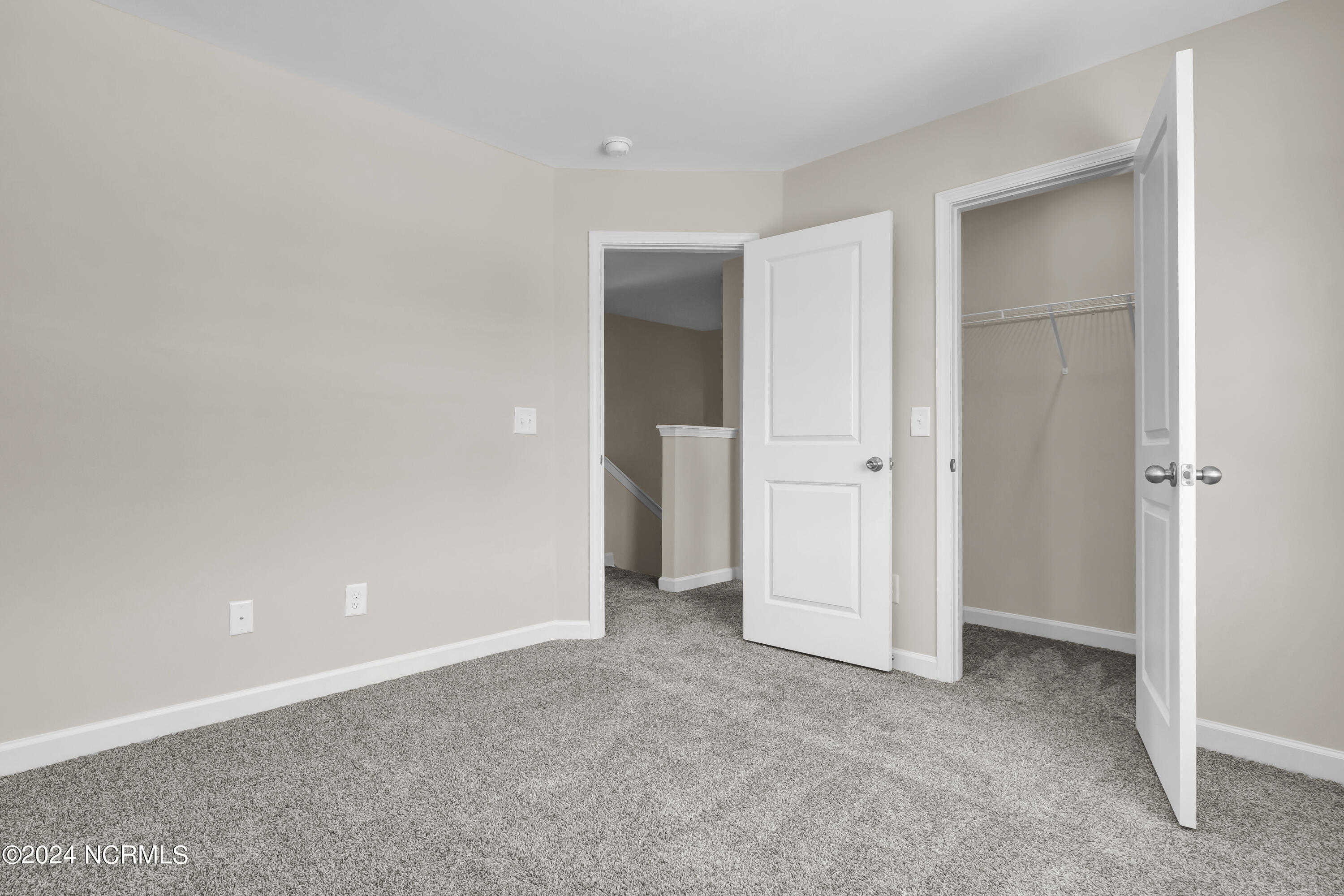 524 Orchard Creek Drive Property Photo 20