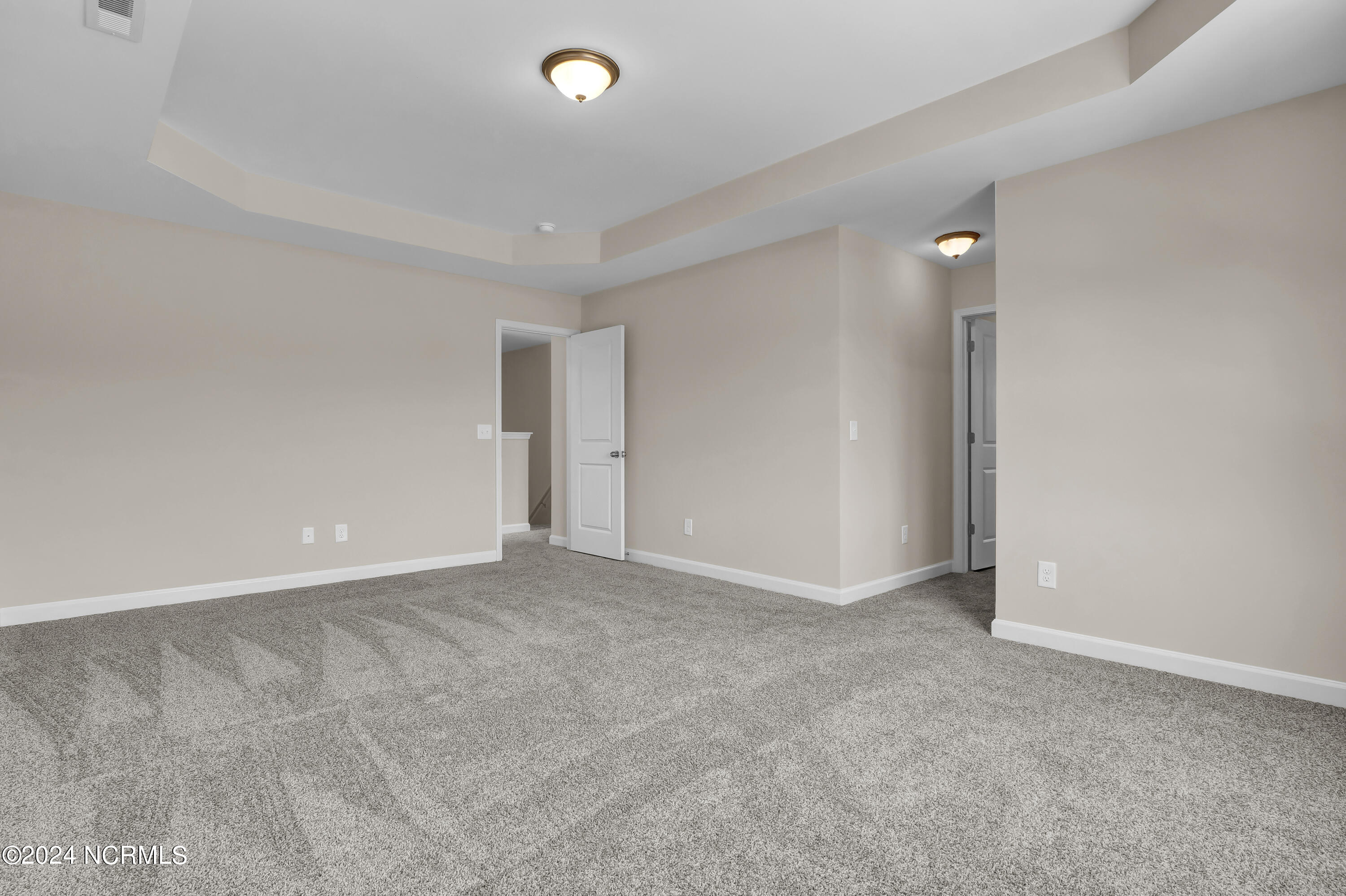 524 Orchard Creek Drive Property Photo 23