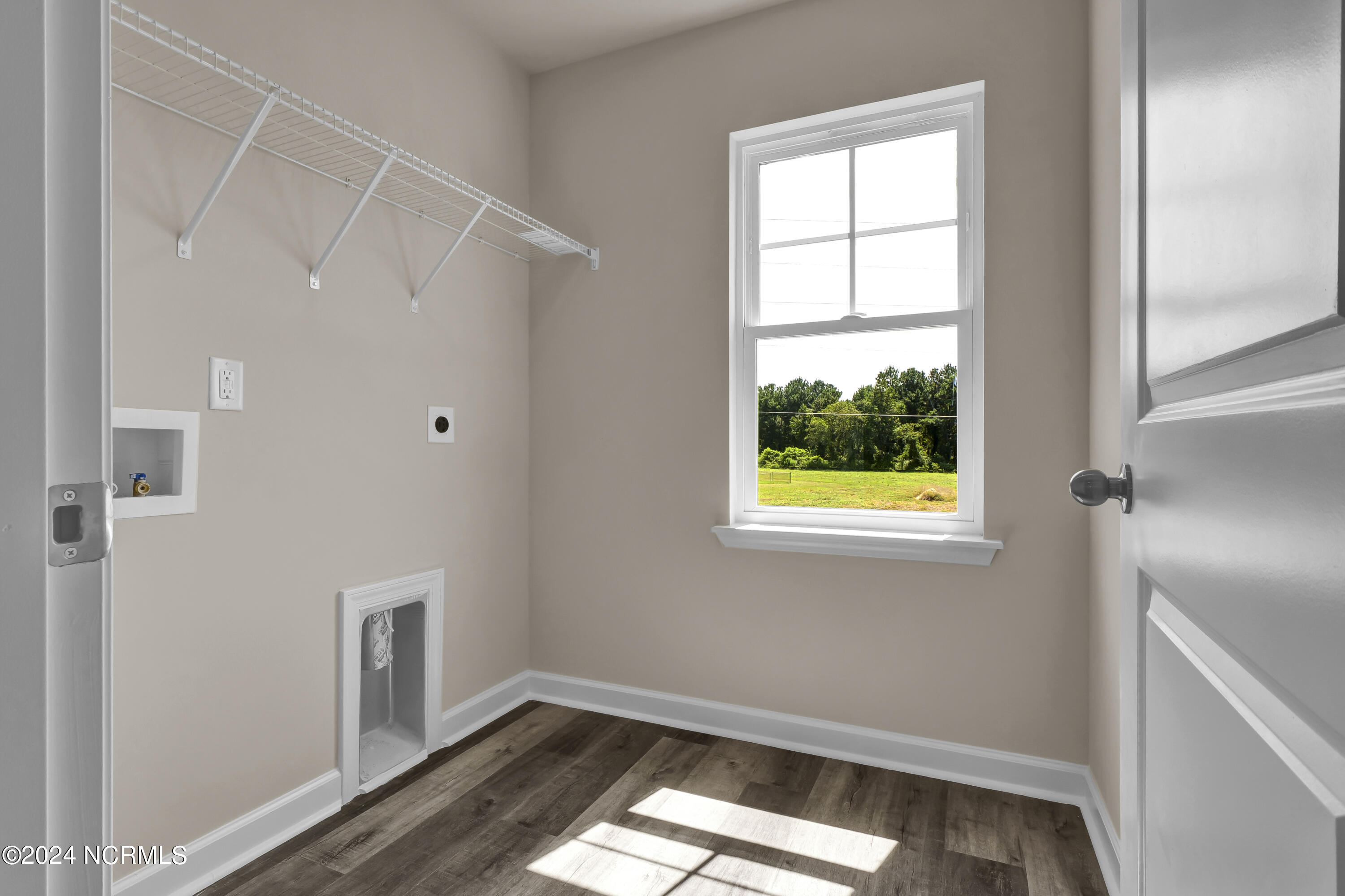 524 Orchard Creek Drive Property Photo 27
