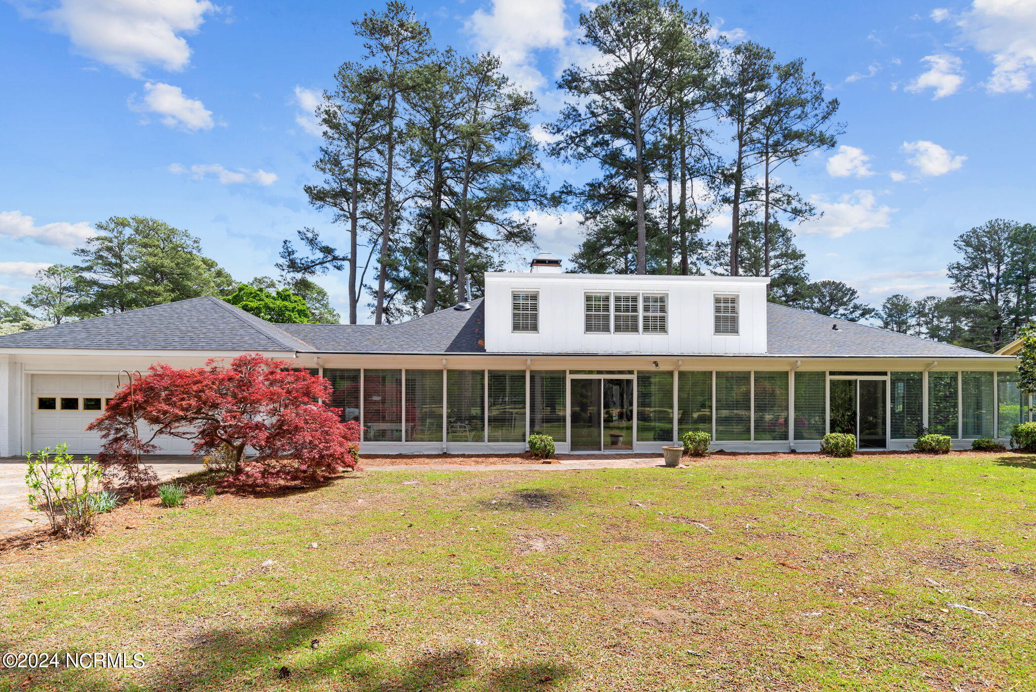 1304 Greenbriar Road Property Photo 6