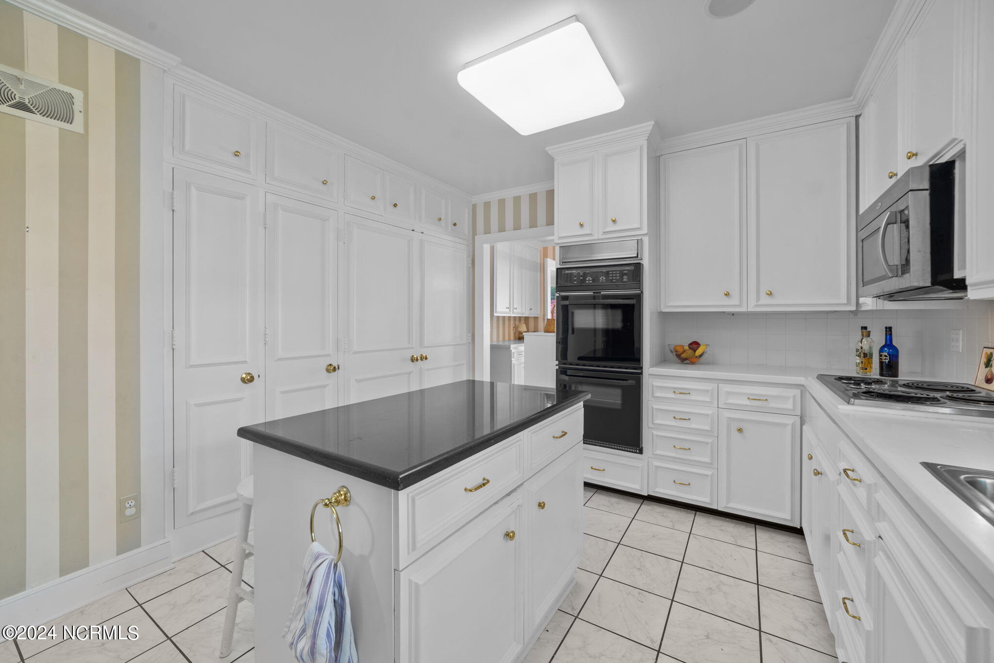 1304 Greenbriar Road Property Photo 31