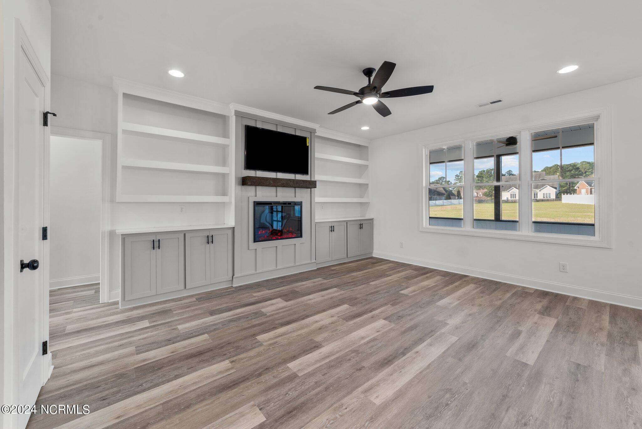 5143 Willows Edge Drive Property Photo 3