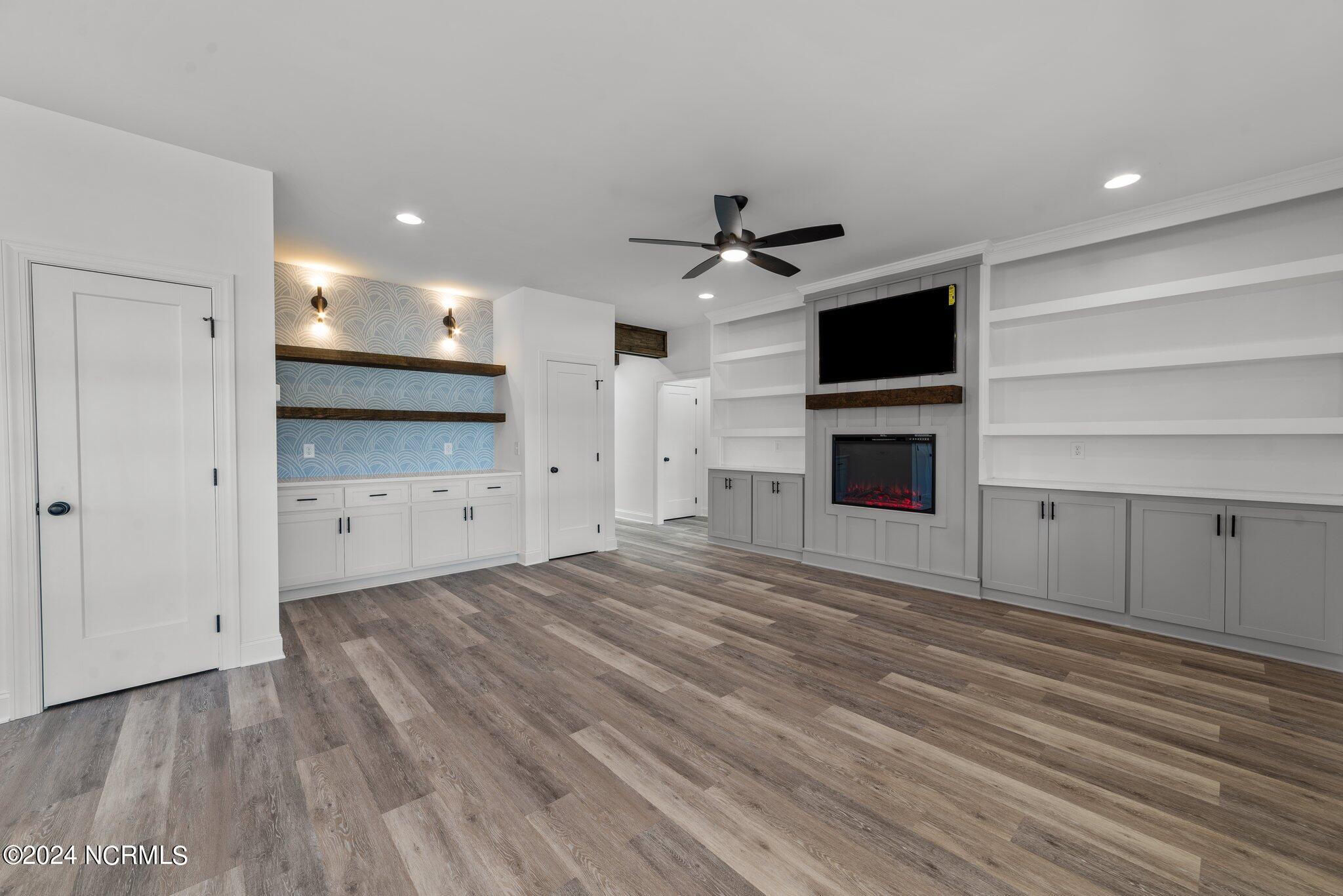 5143 Willows Edge Drive Property Photo 7