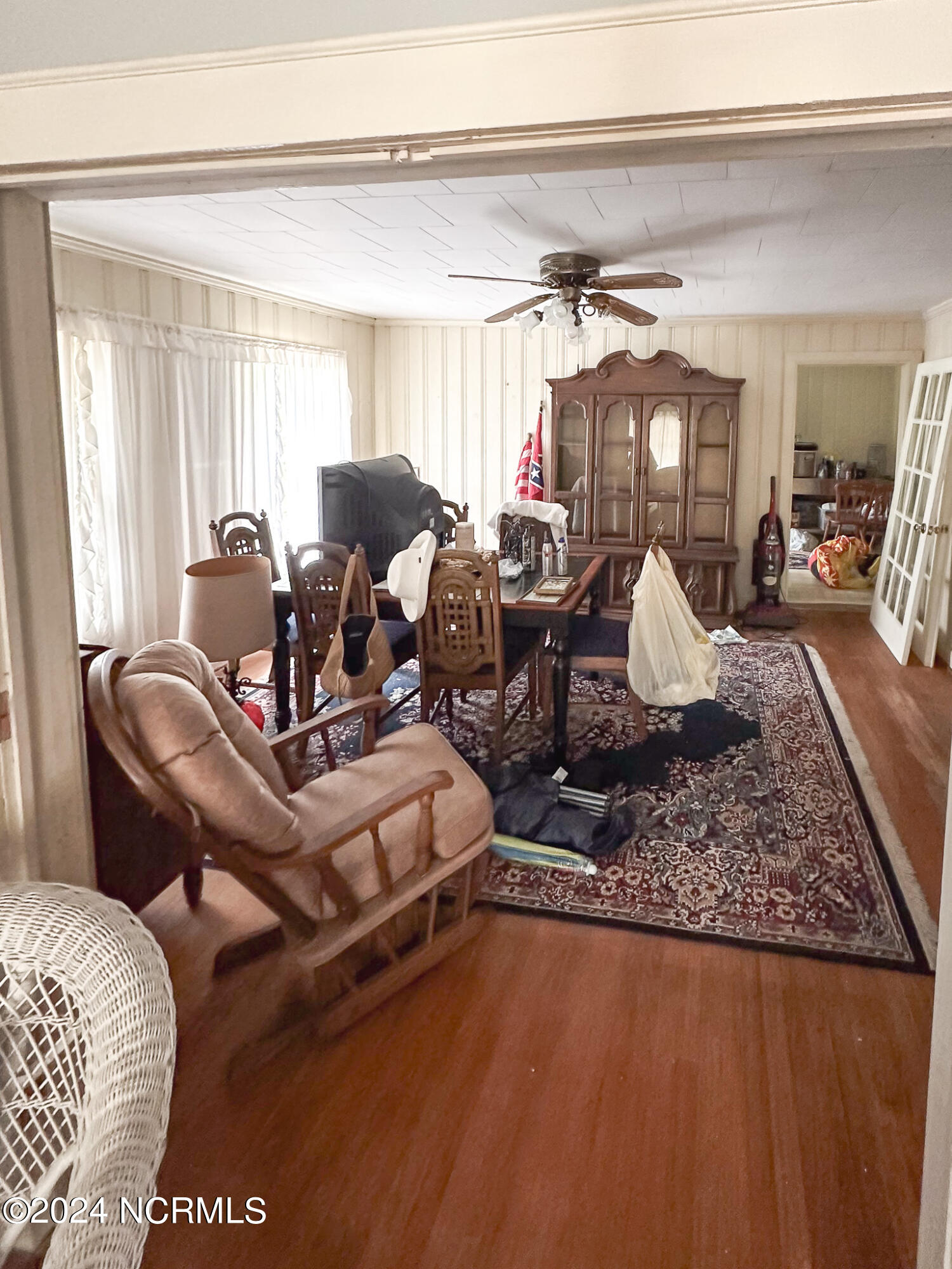221 Cape Lookout Drive Property Photo 14