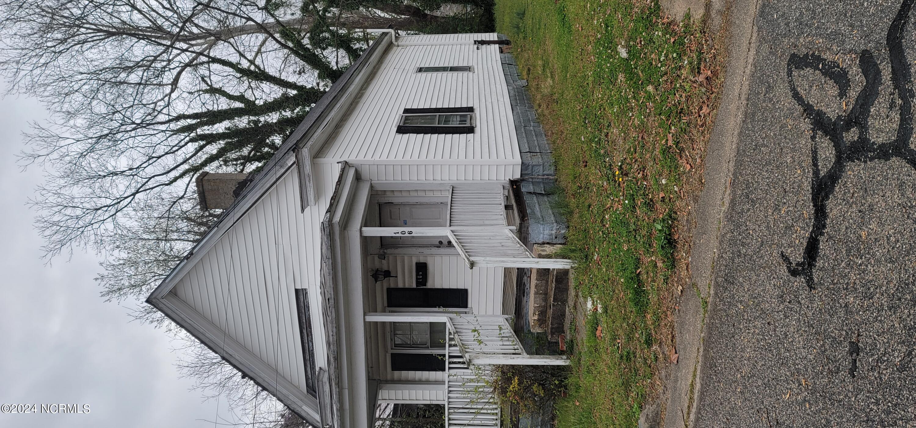 106 Ash Street Property Photo 1