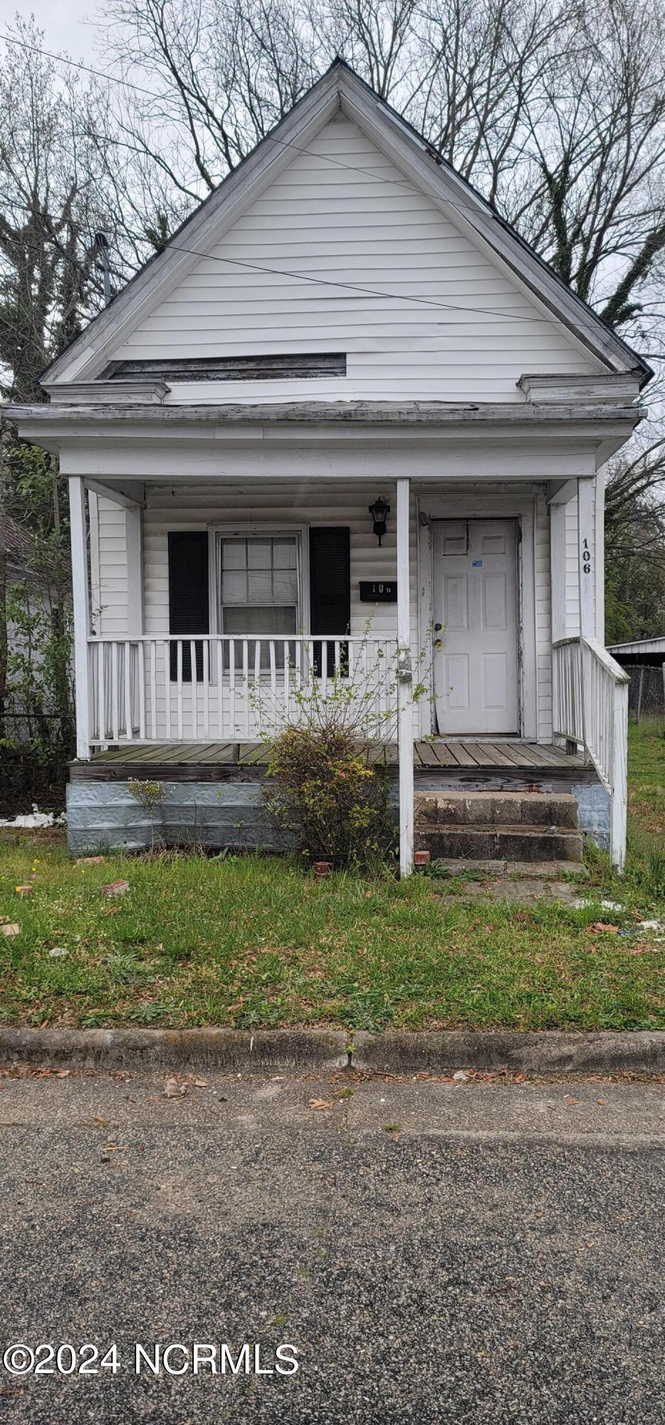 106 Ash Street Property Photo 2