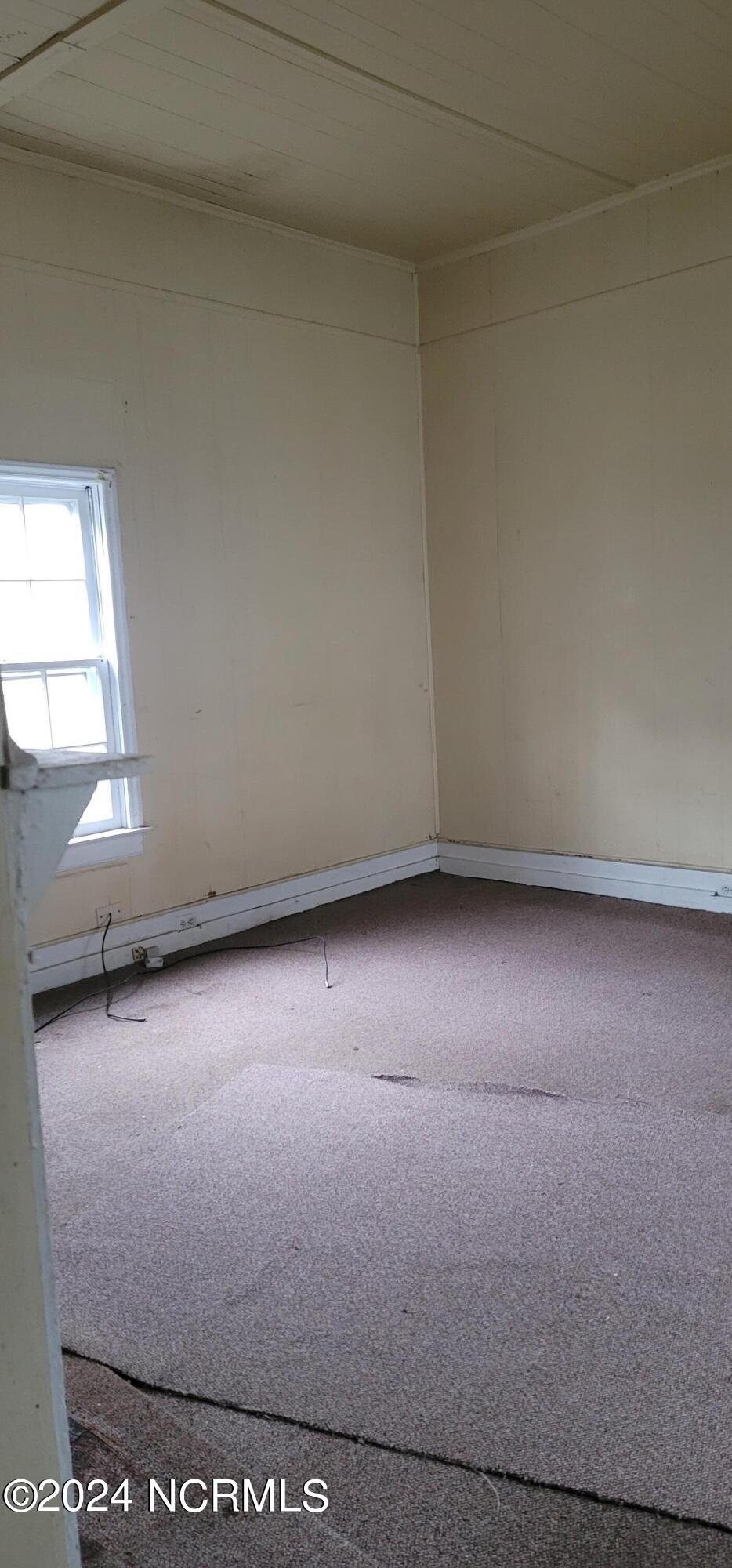 106 Ash Street Property Photo 8