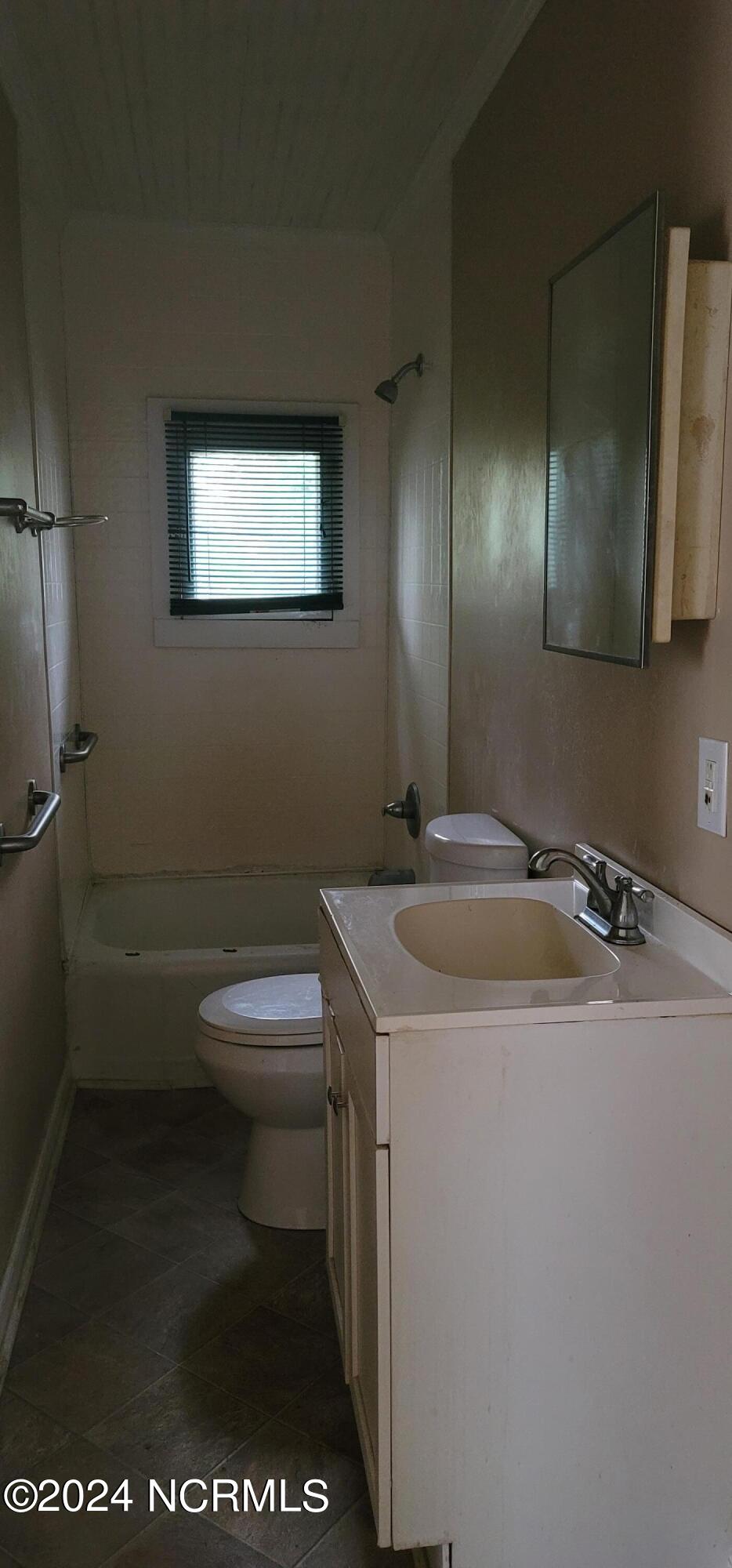 106 Ash Street Property Photo 10