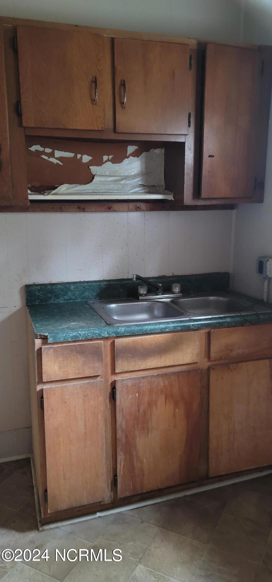106 Ash Street E Property Photo 11