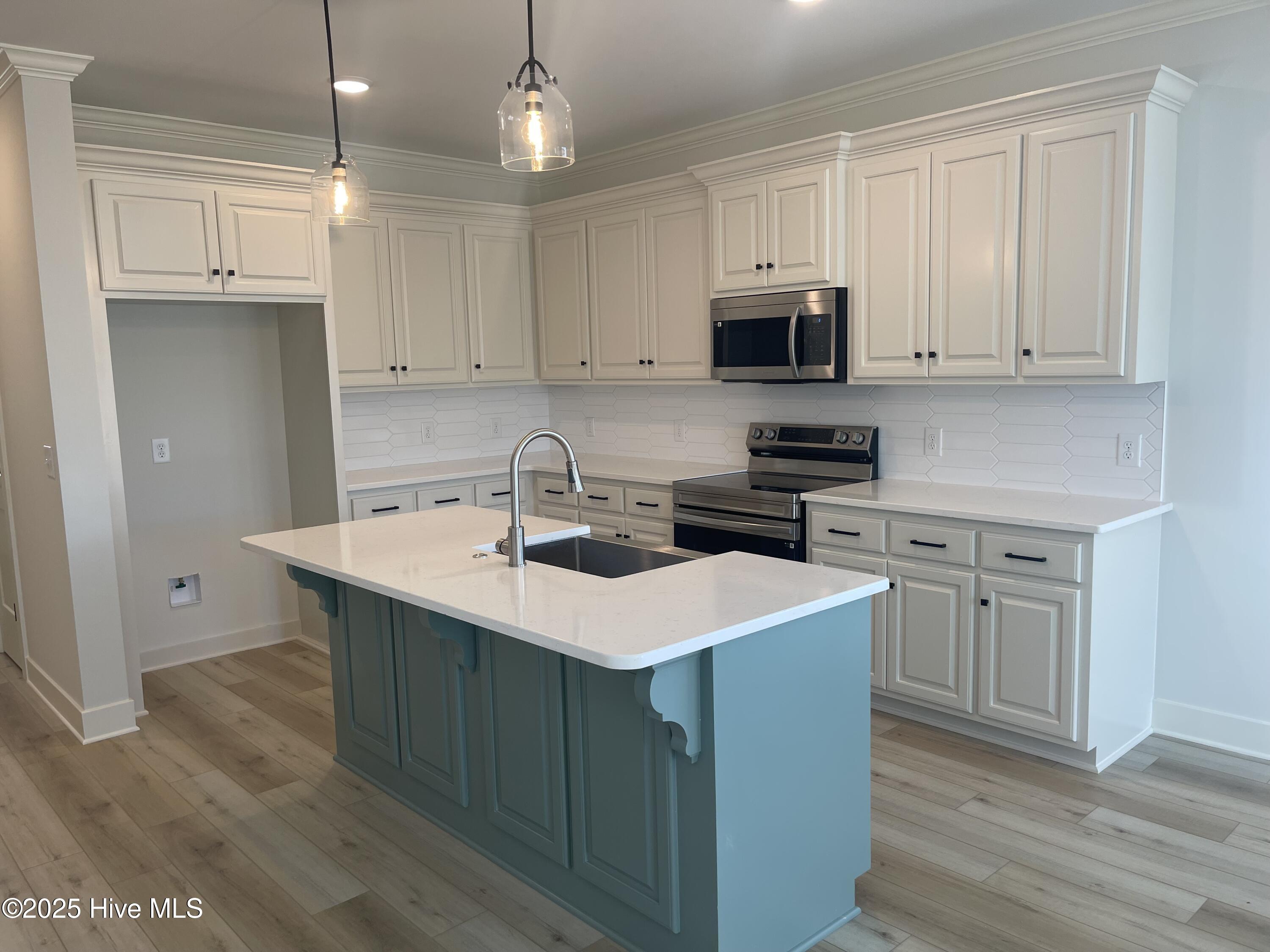 4063 Swift Creek Run Property Photo 3