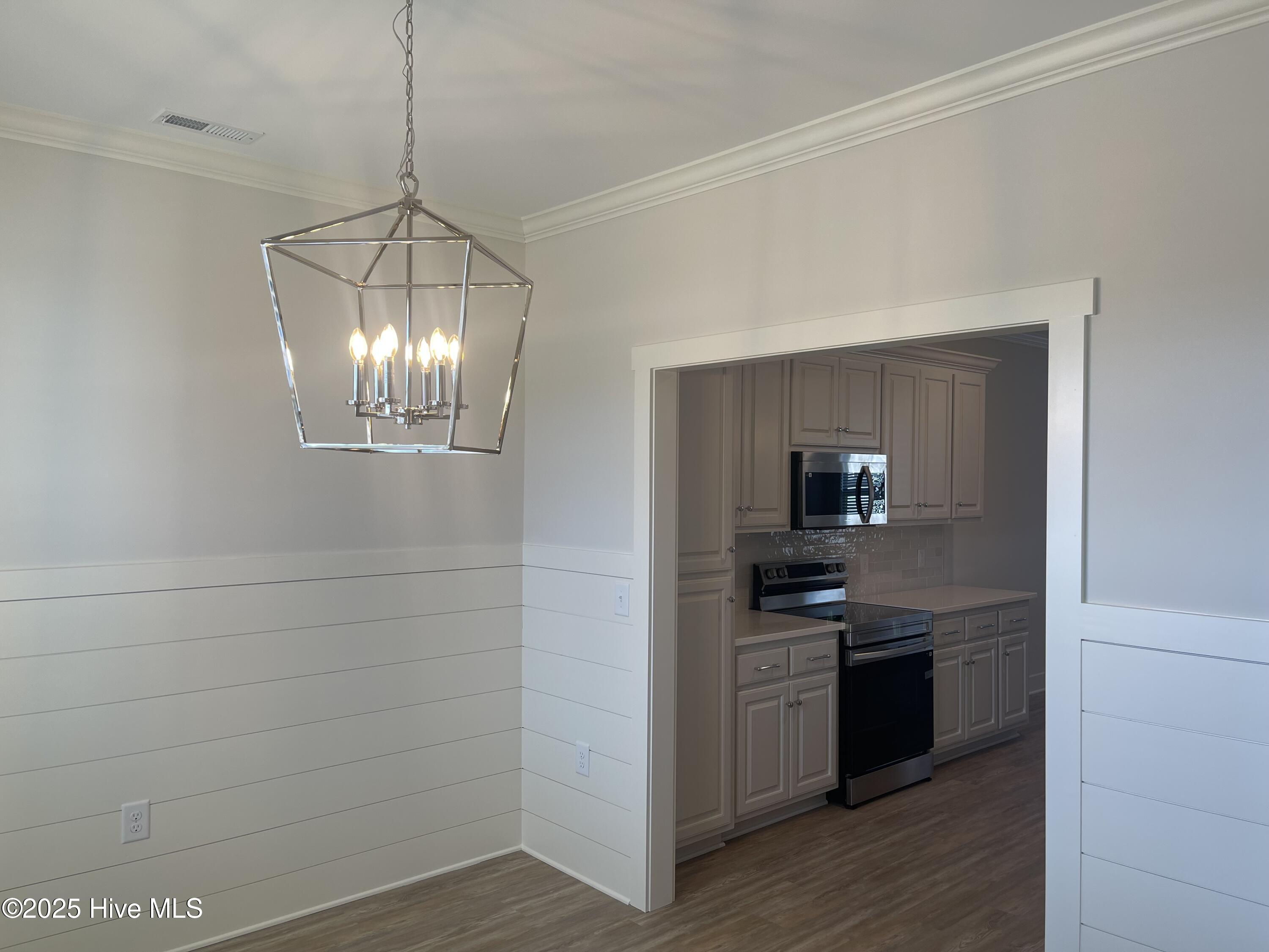 4096 Swift Creek Run Property Photo 7