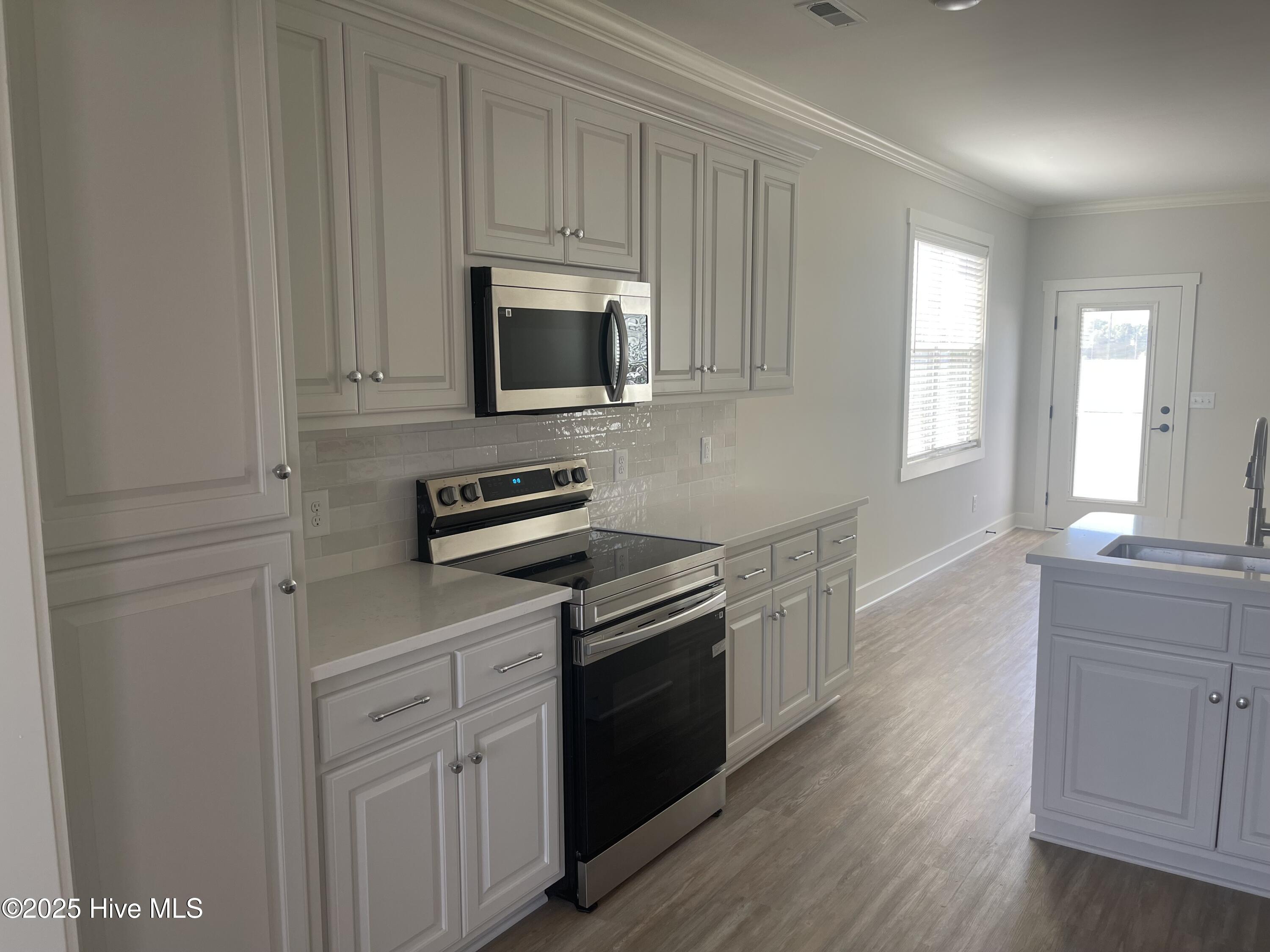 4096 Swift Creek Run Property Photo 8