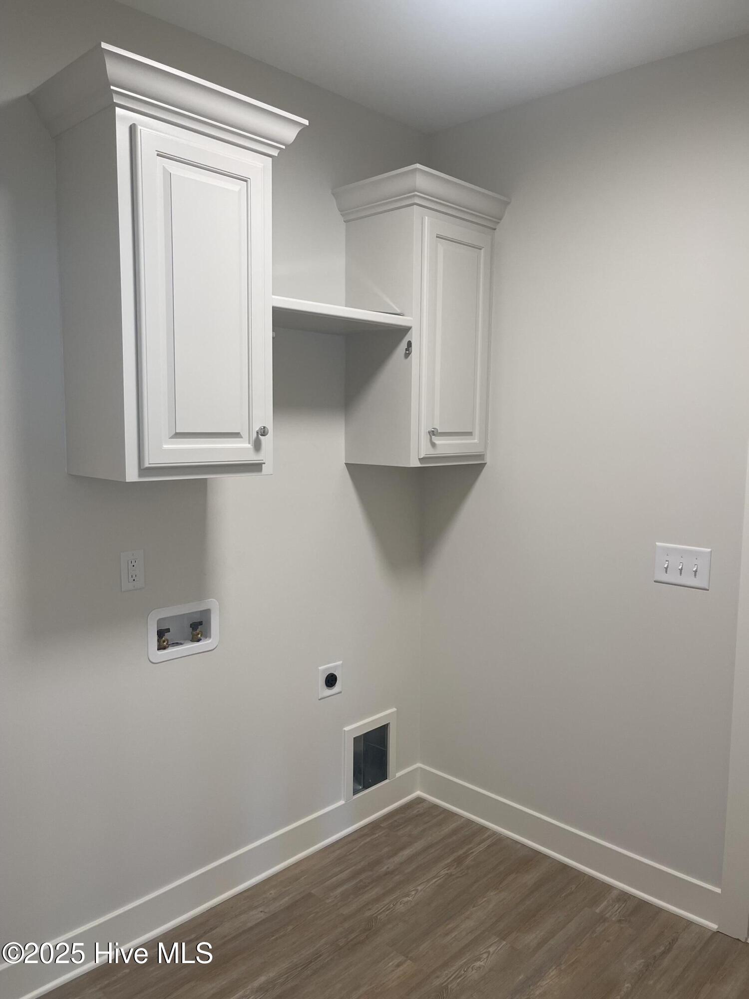 4096 Swift Creek Run Property Photo 12