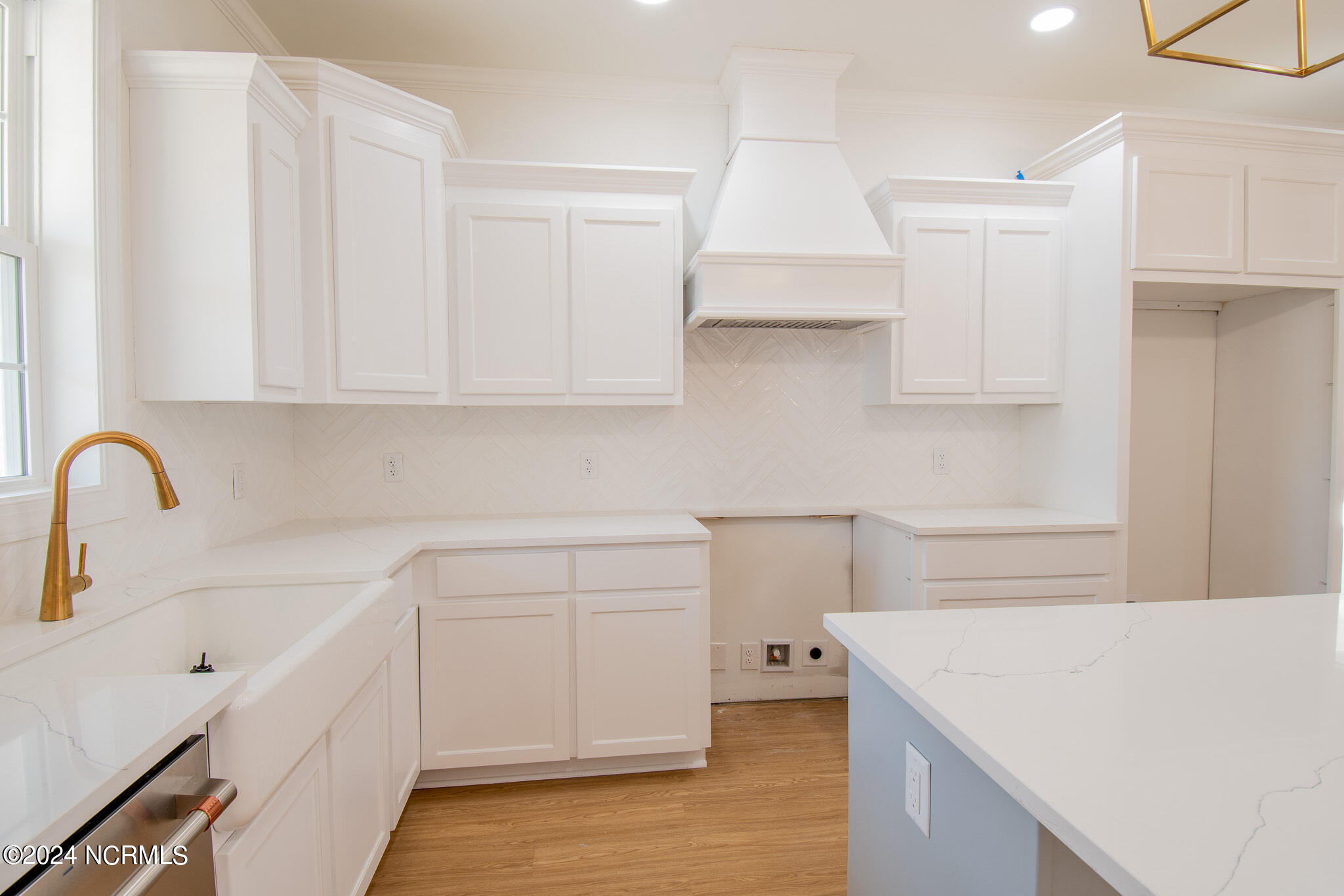 100 Pine Lake Road Property Photo 8