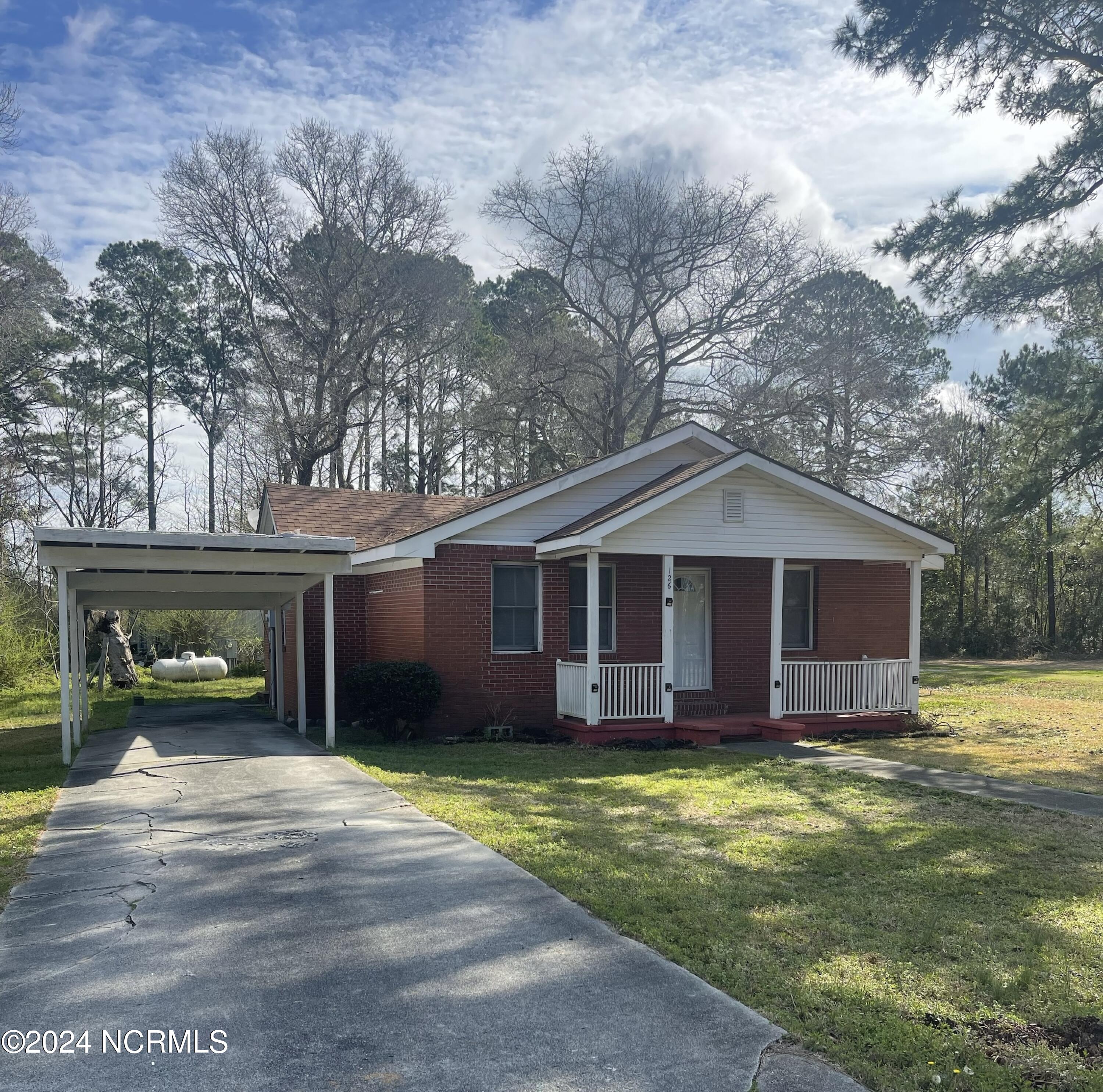 126 Snowfield Road SE Property Photo 1