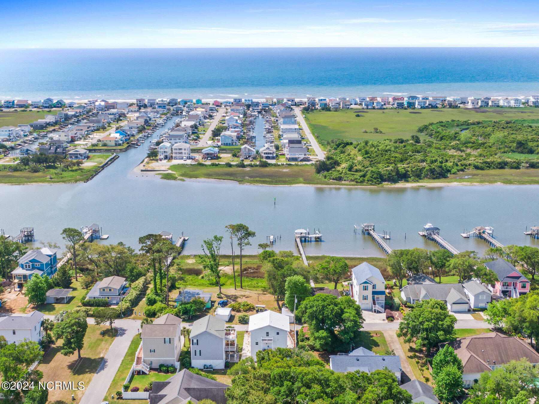 2831 Sea Vista Drive Property Photo 5