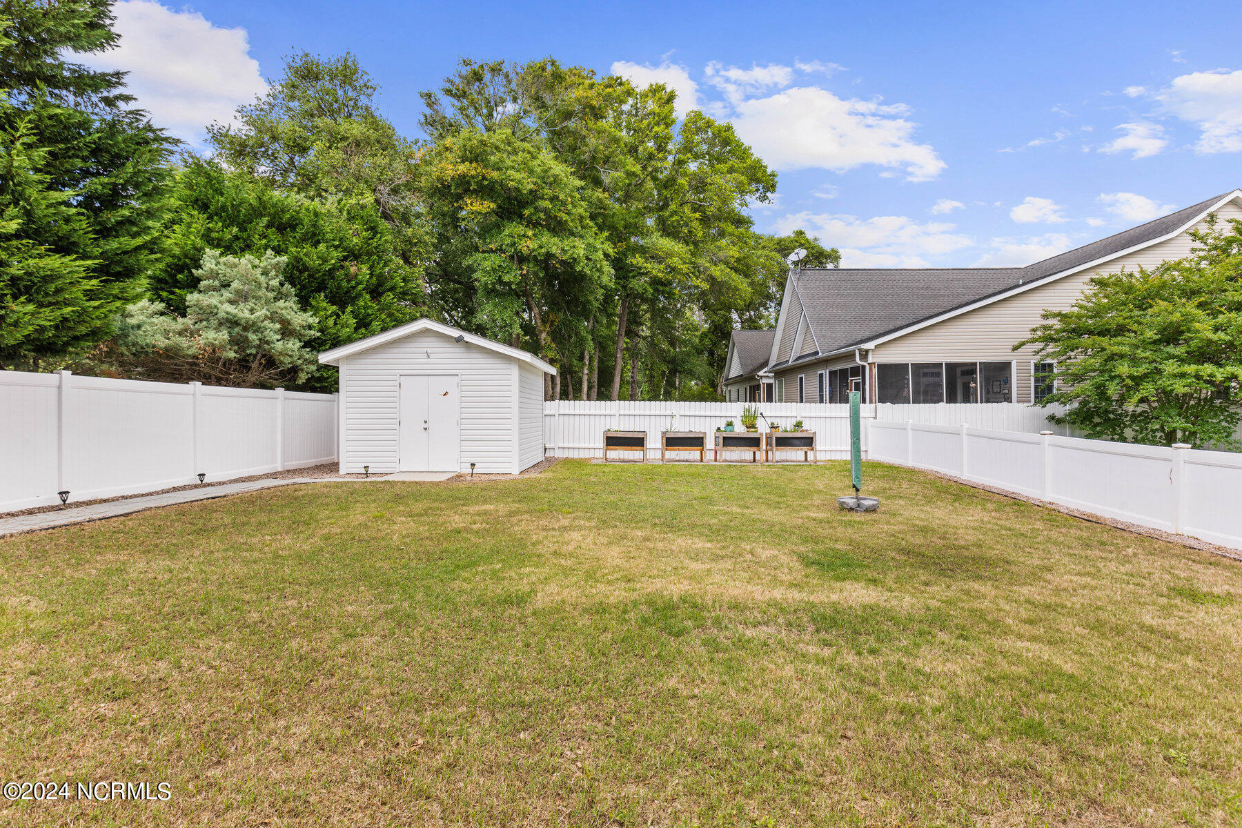 2831 Sea Vista Drive Property Photo 7