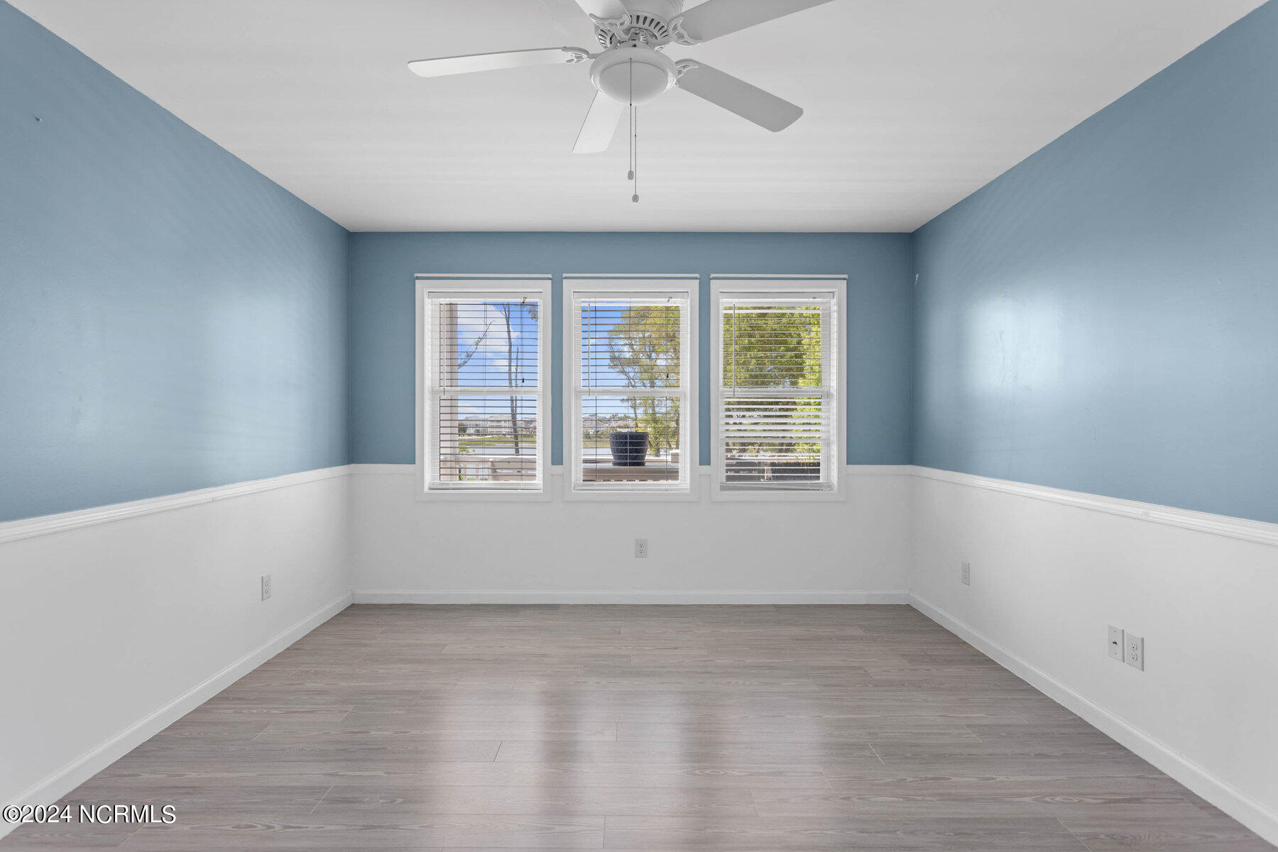 2831 Sea Vista Drive Property Photo 17