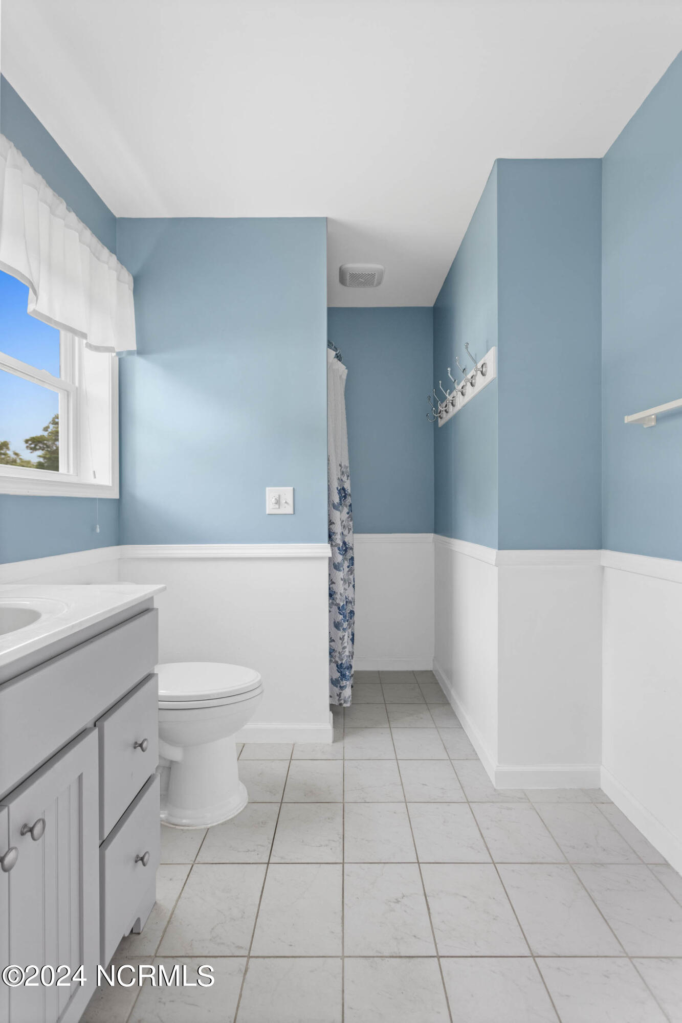 2831 Sea Vista Drive Property Photo 19