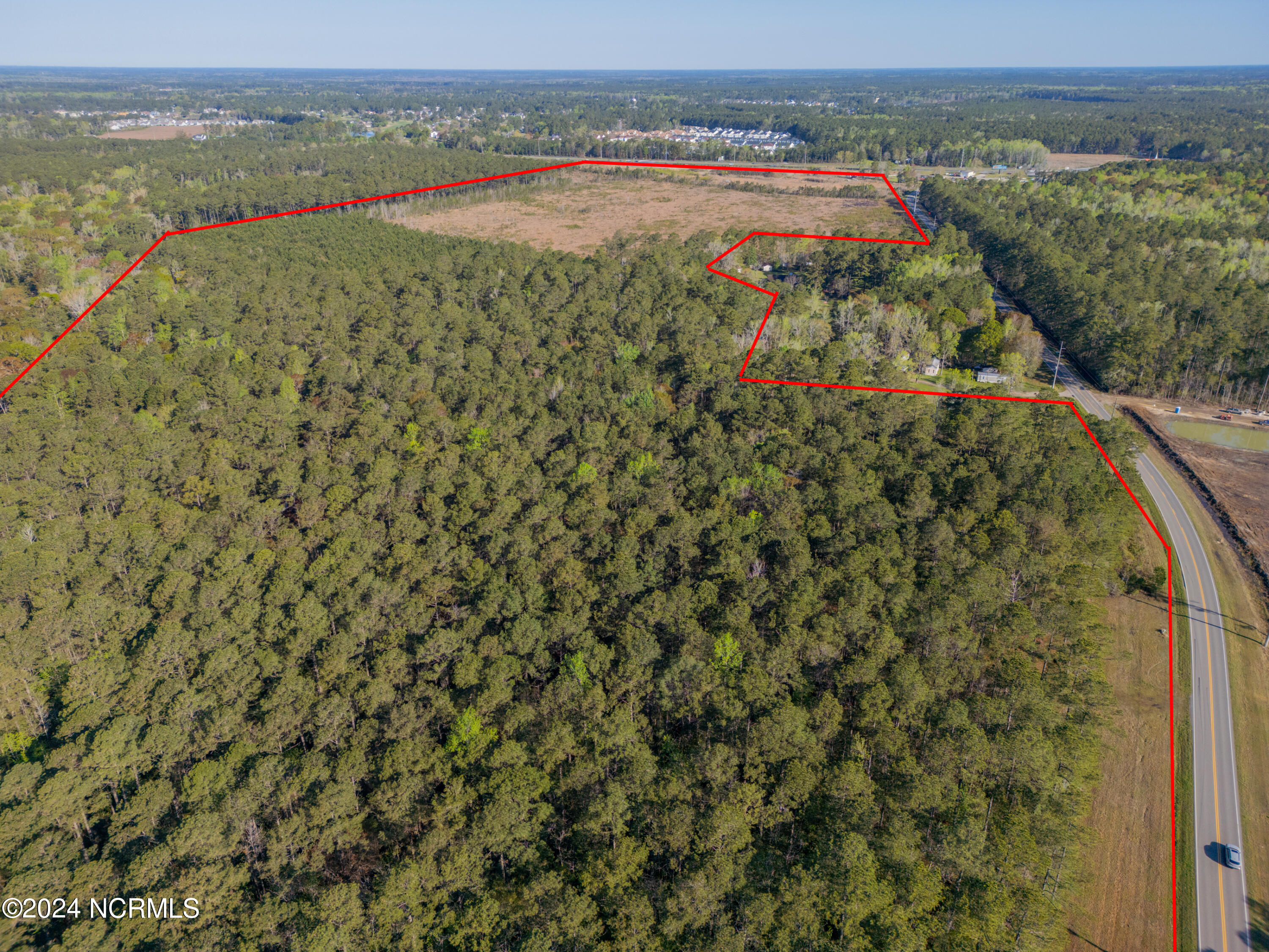 624 Blackwater Drive Property Photo 3