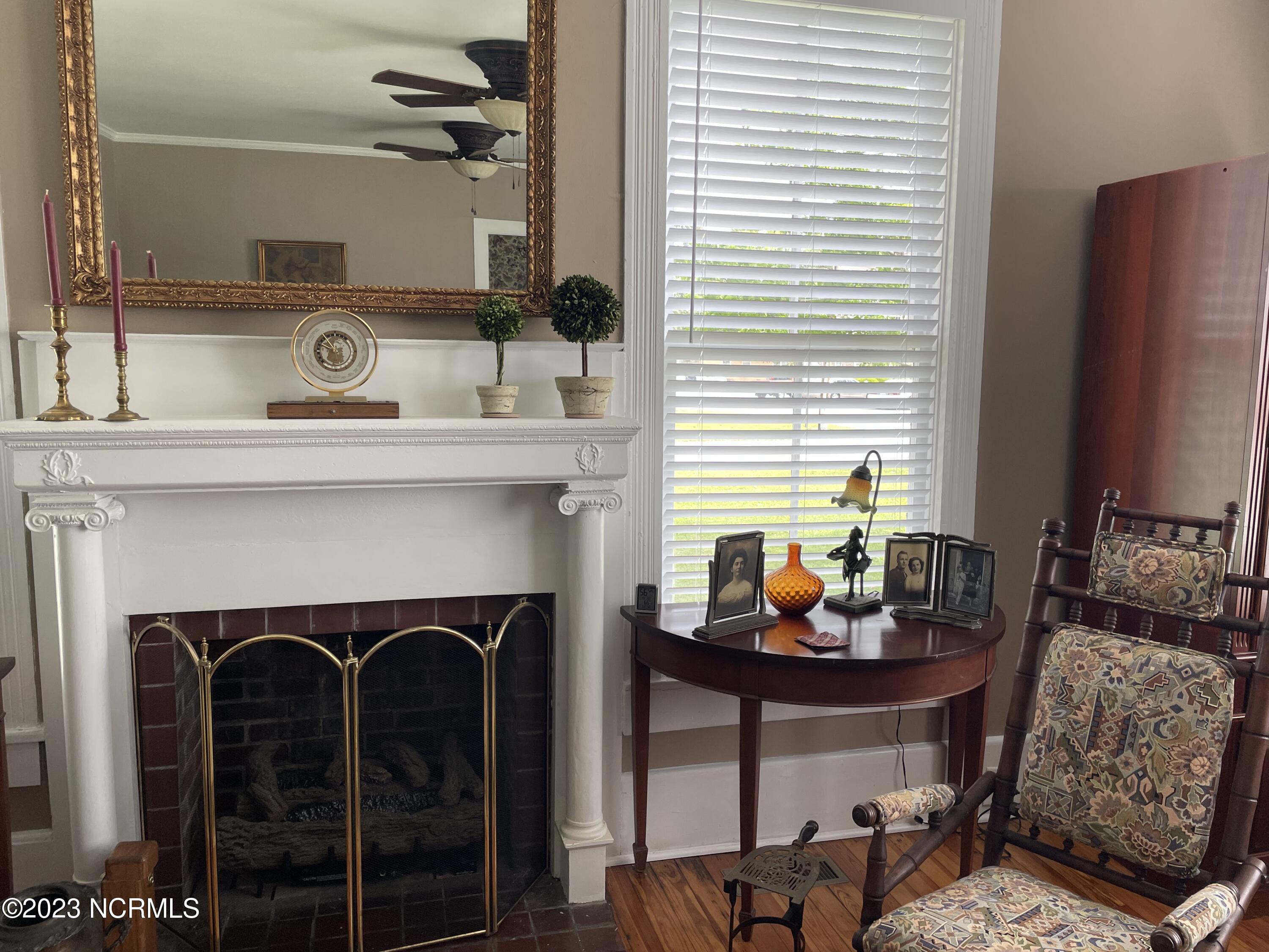 217 N Howard Street Property Photo 18