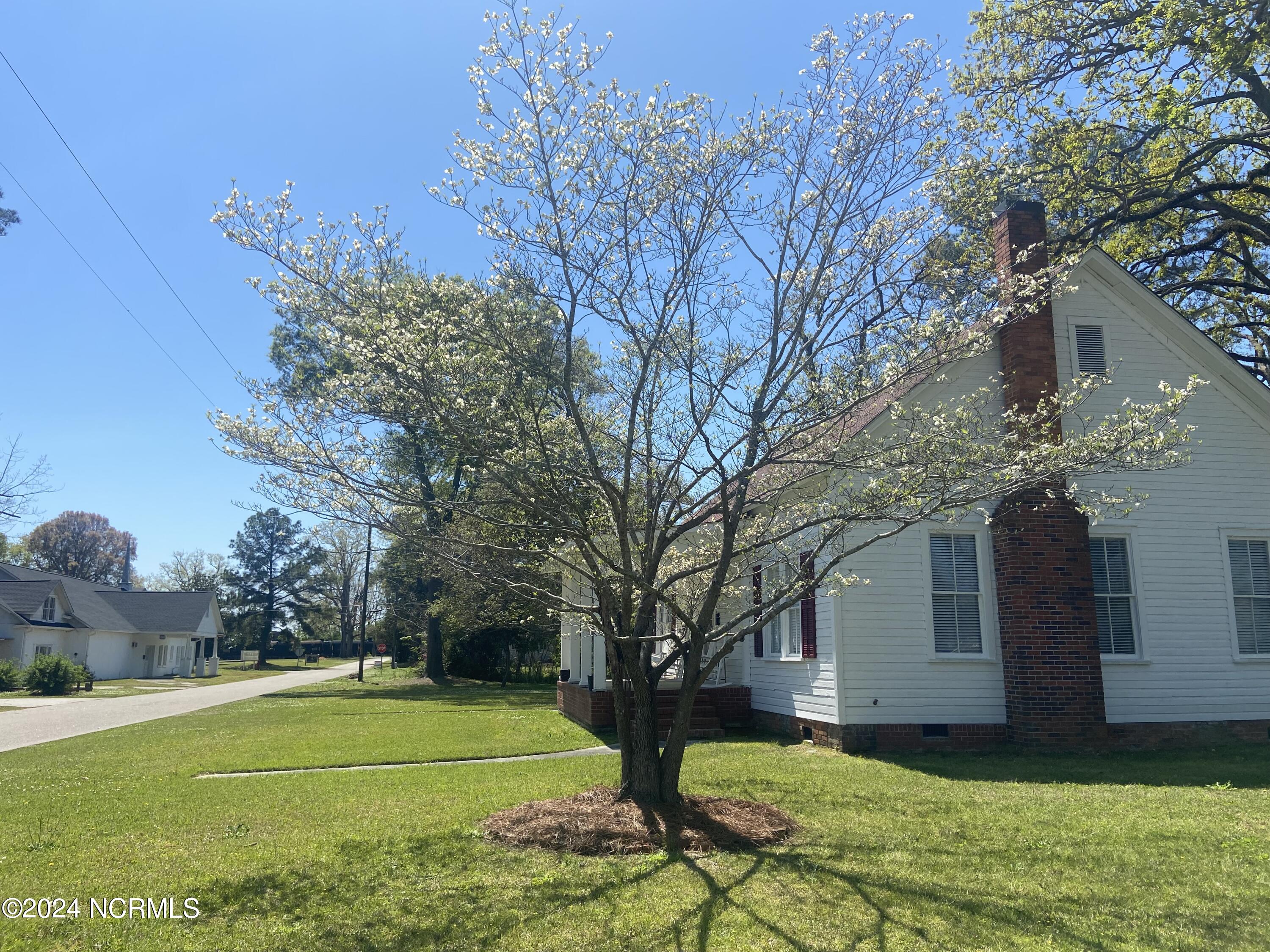 217 N Howard Street Property Photo 57