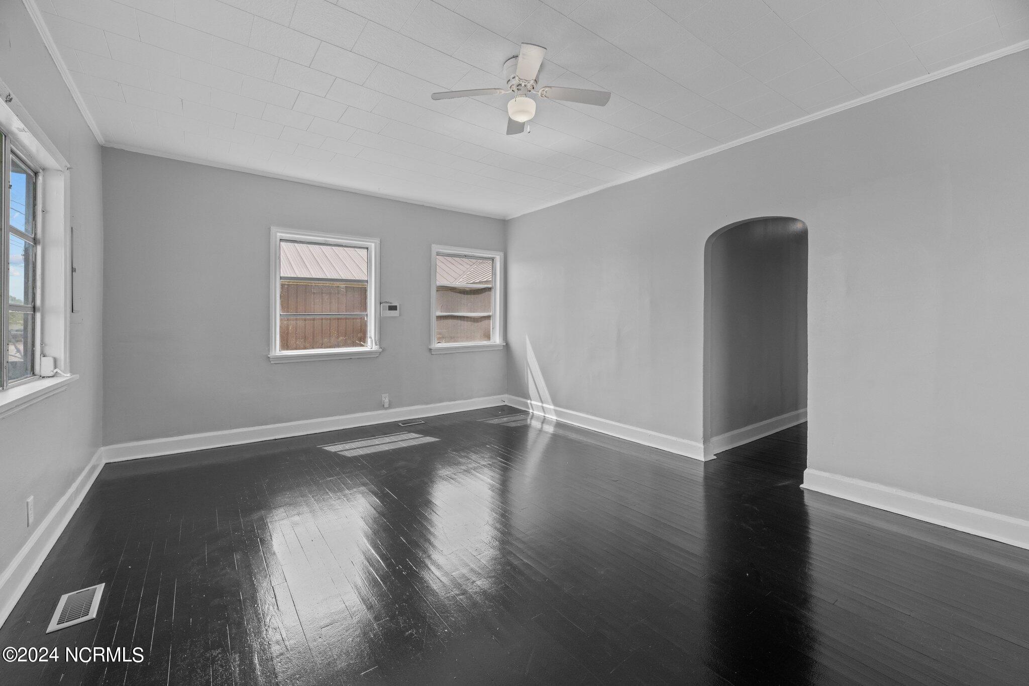 513 2nd Avenue Property Photo 11