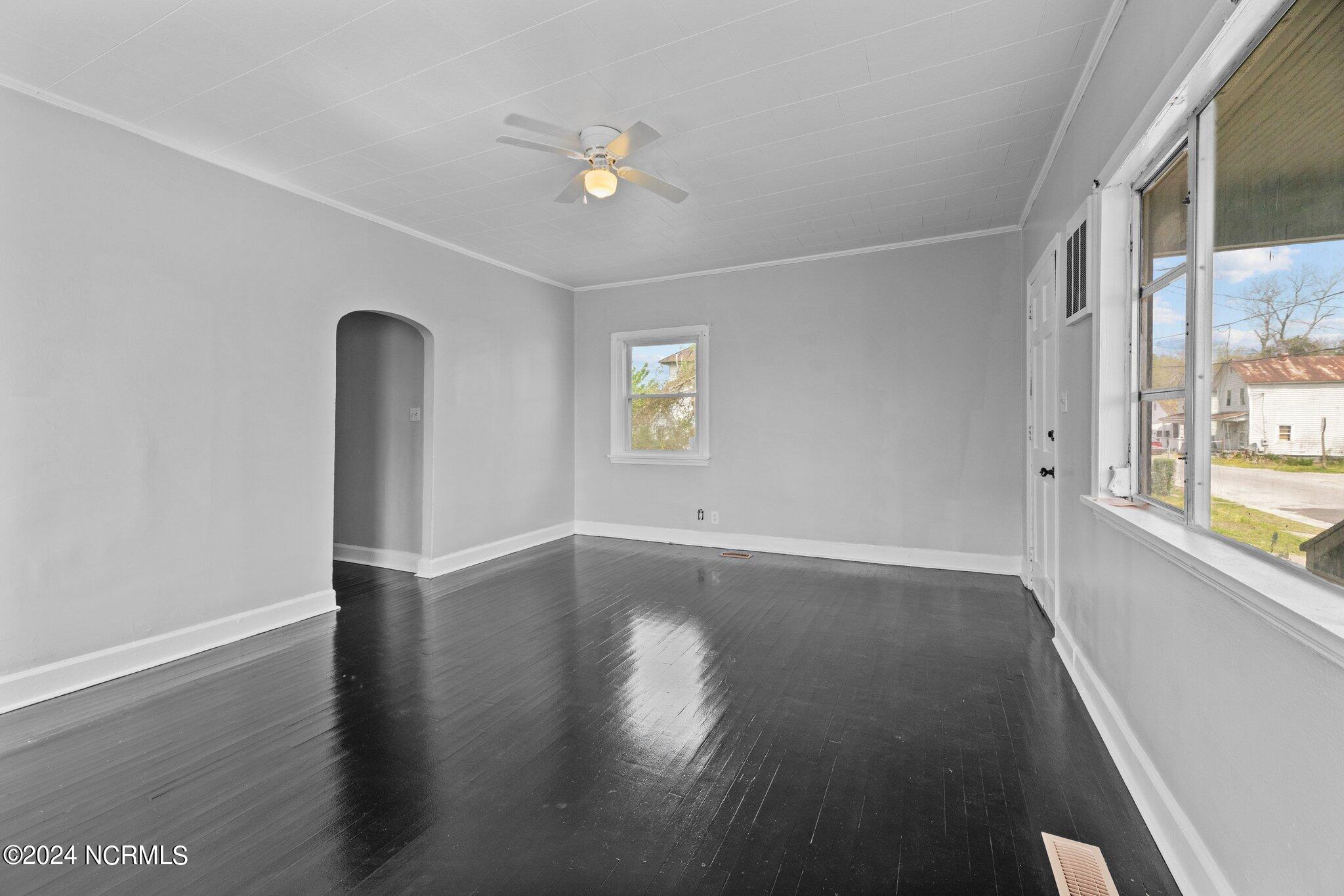 513 2nd Avenue Property Photo 13