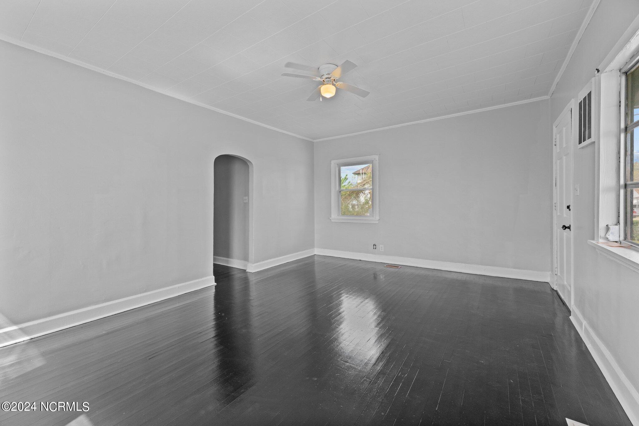 513 2nd Avenue Property Photo 14