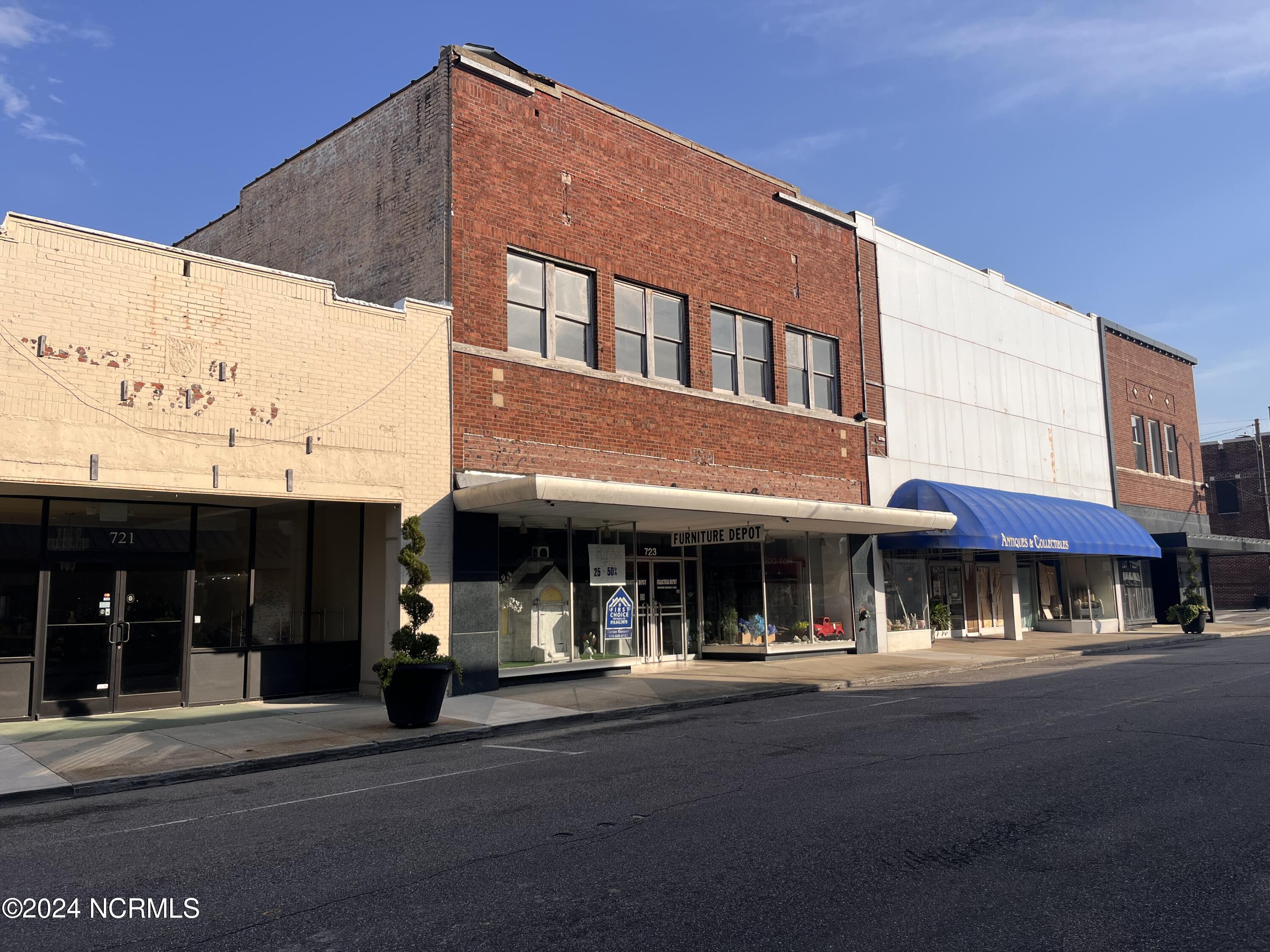 723 S Madison Street Property Photo 2