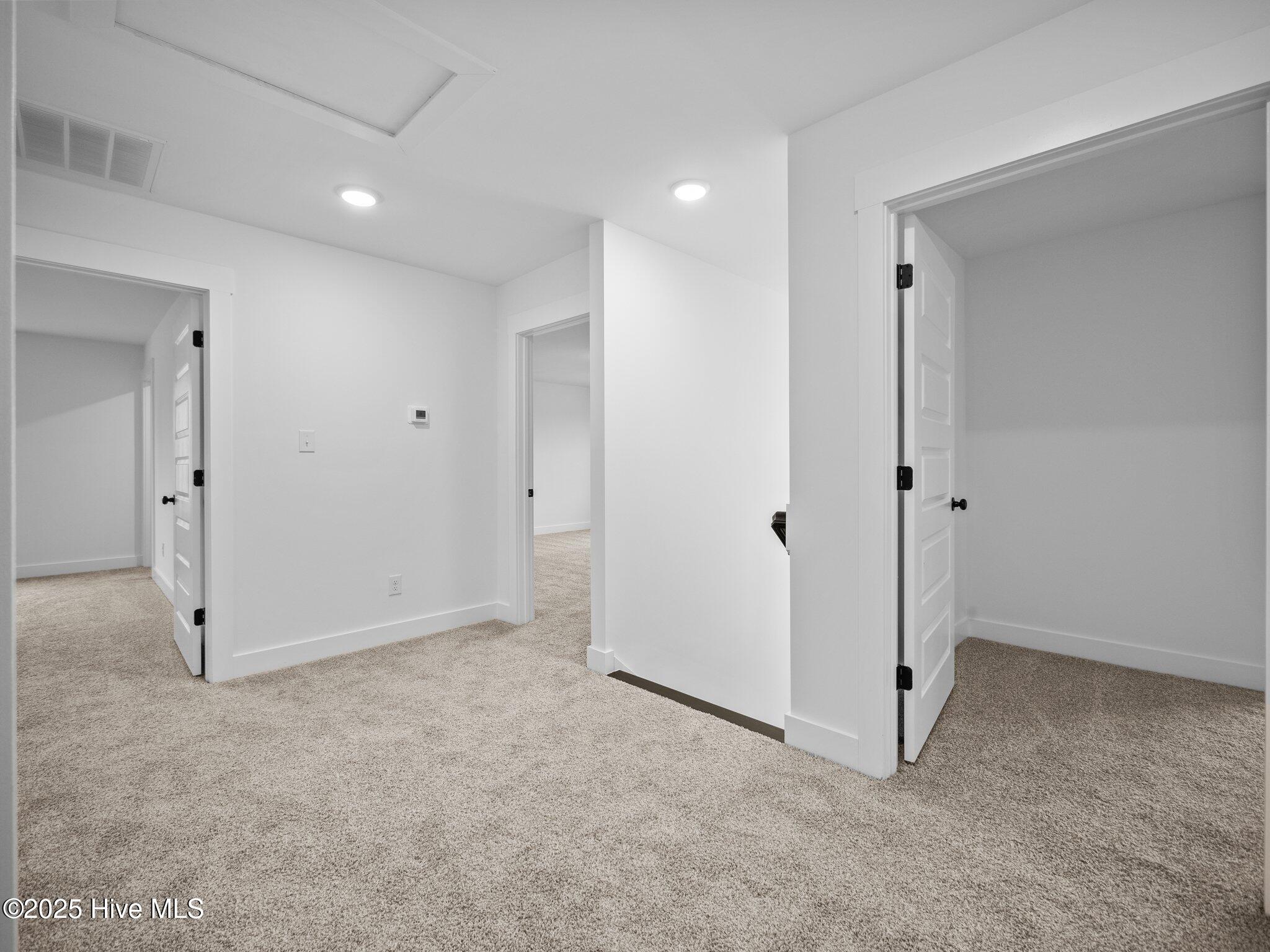 293 E Ivybridge Drive Property Photo 31
