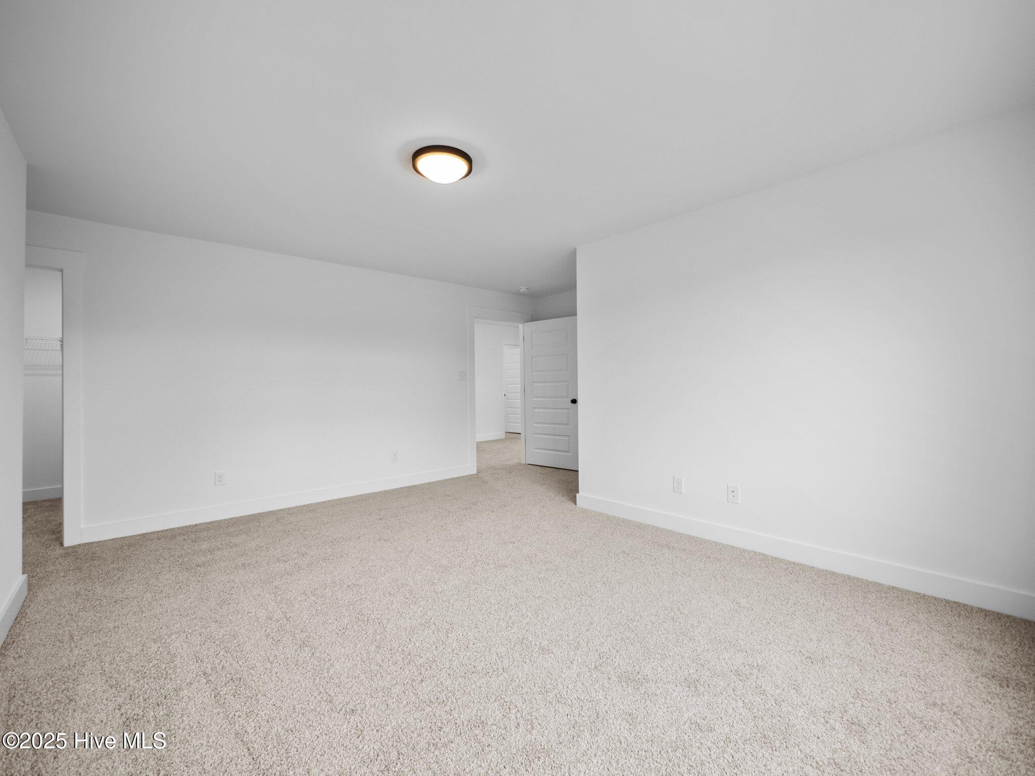 293 E Ivybridge Drive Property Photo 34
