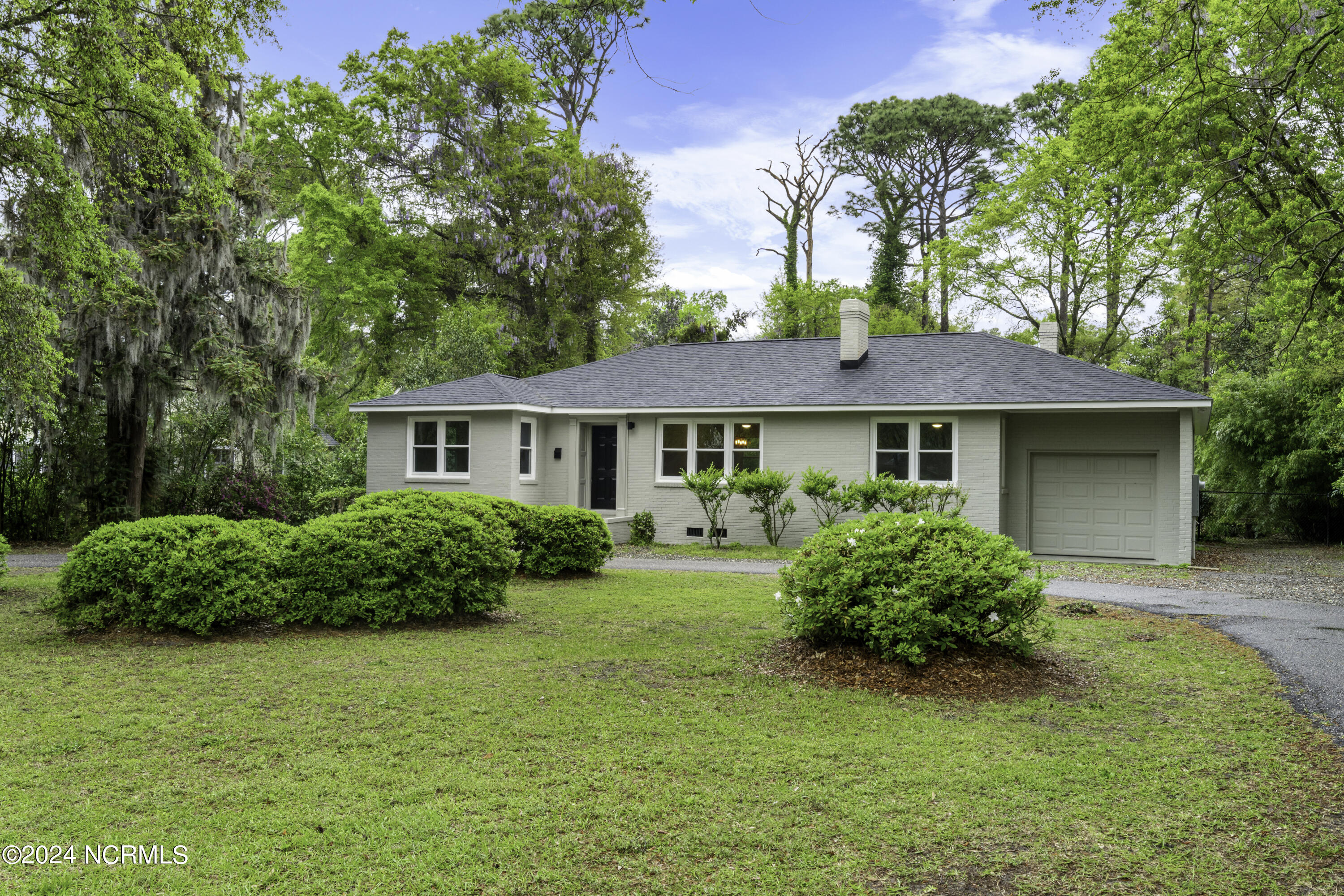 2715 Wrightsville Avenue Property Photo 1