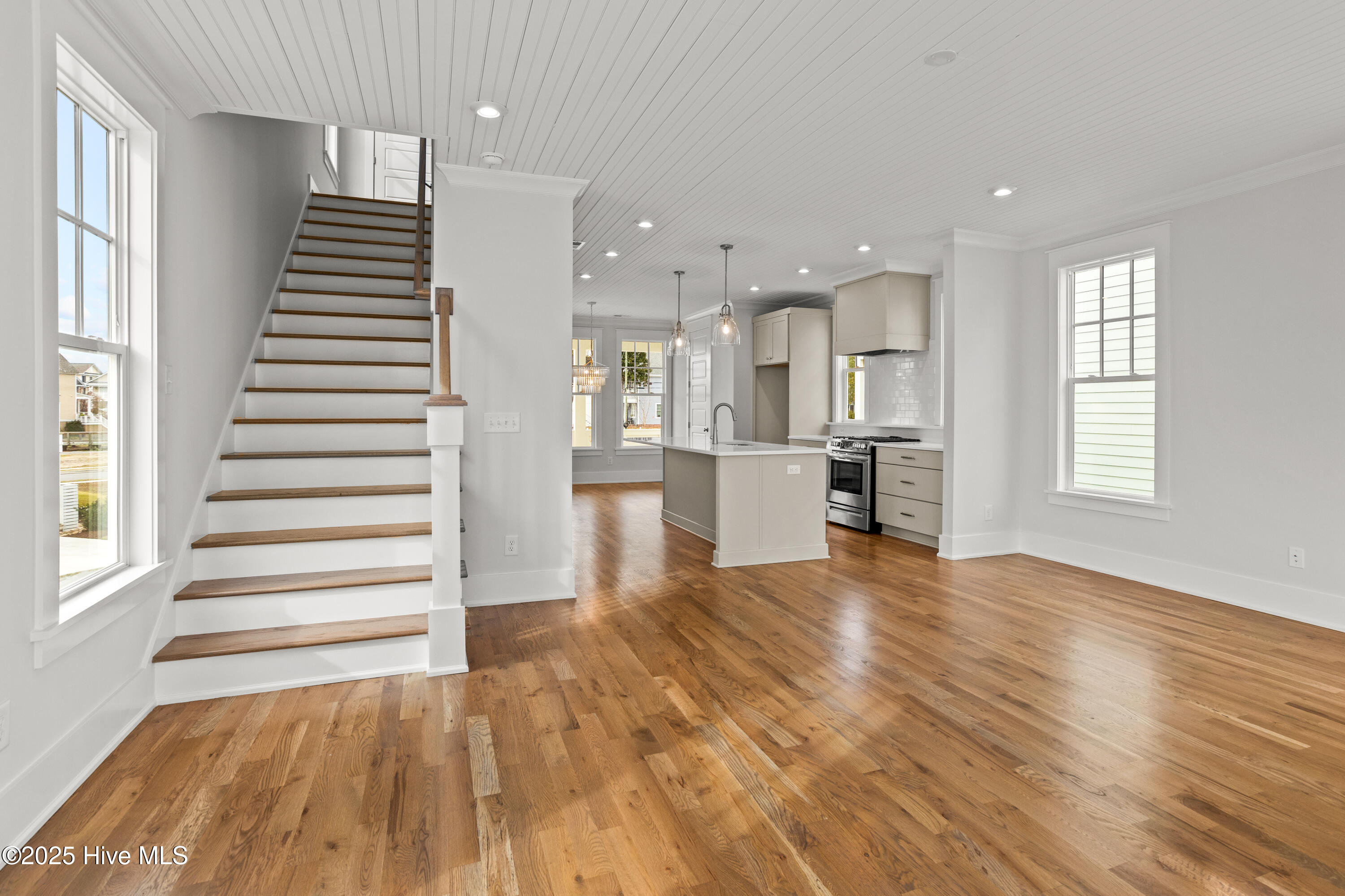 105 Wiley Street Property Photo 4