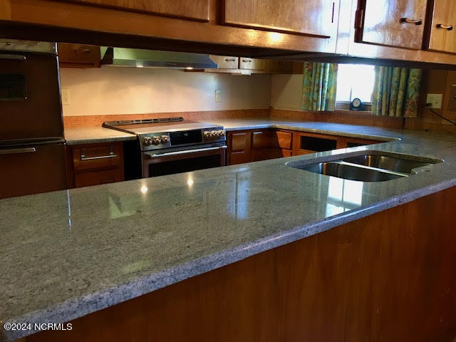 105 Finch Street Property Photo 13