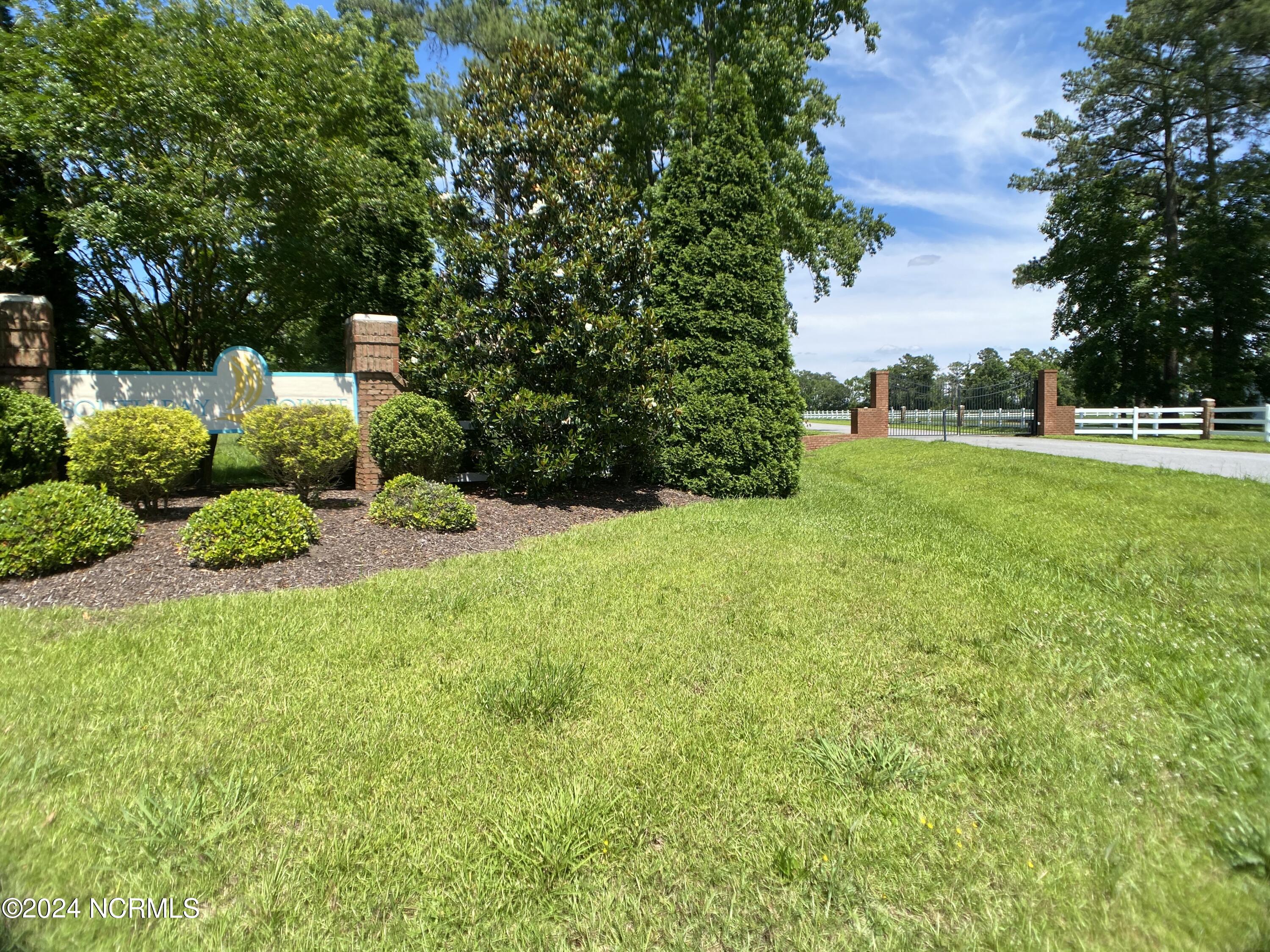 276 N Pointe Drive Property Photo 6