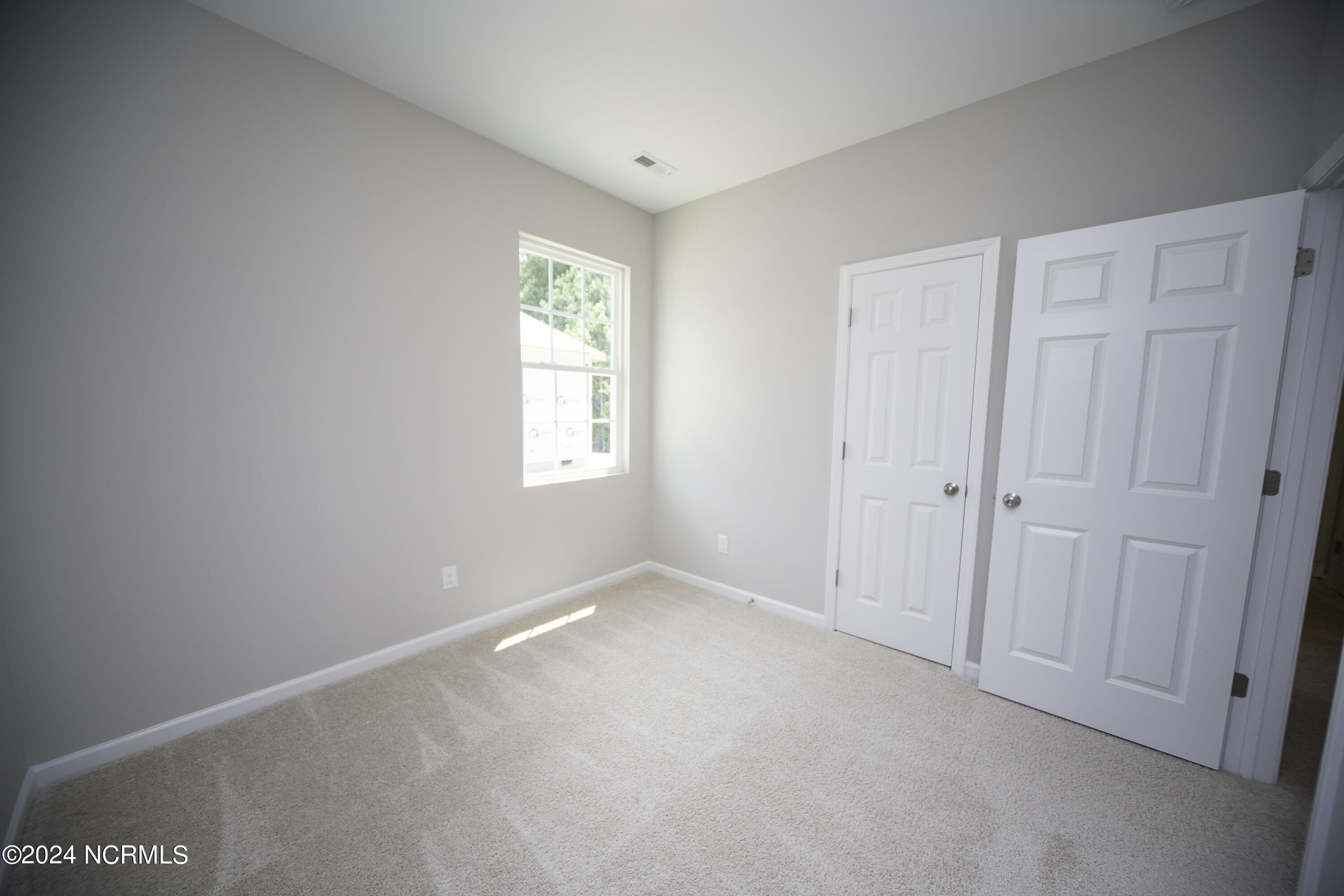 109 Ambergate Court Property Photo 7