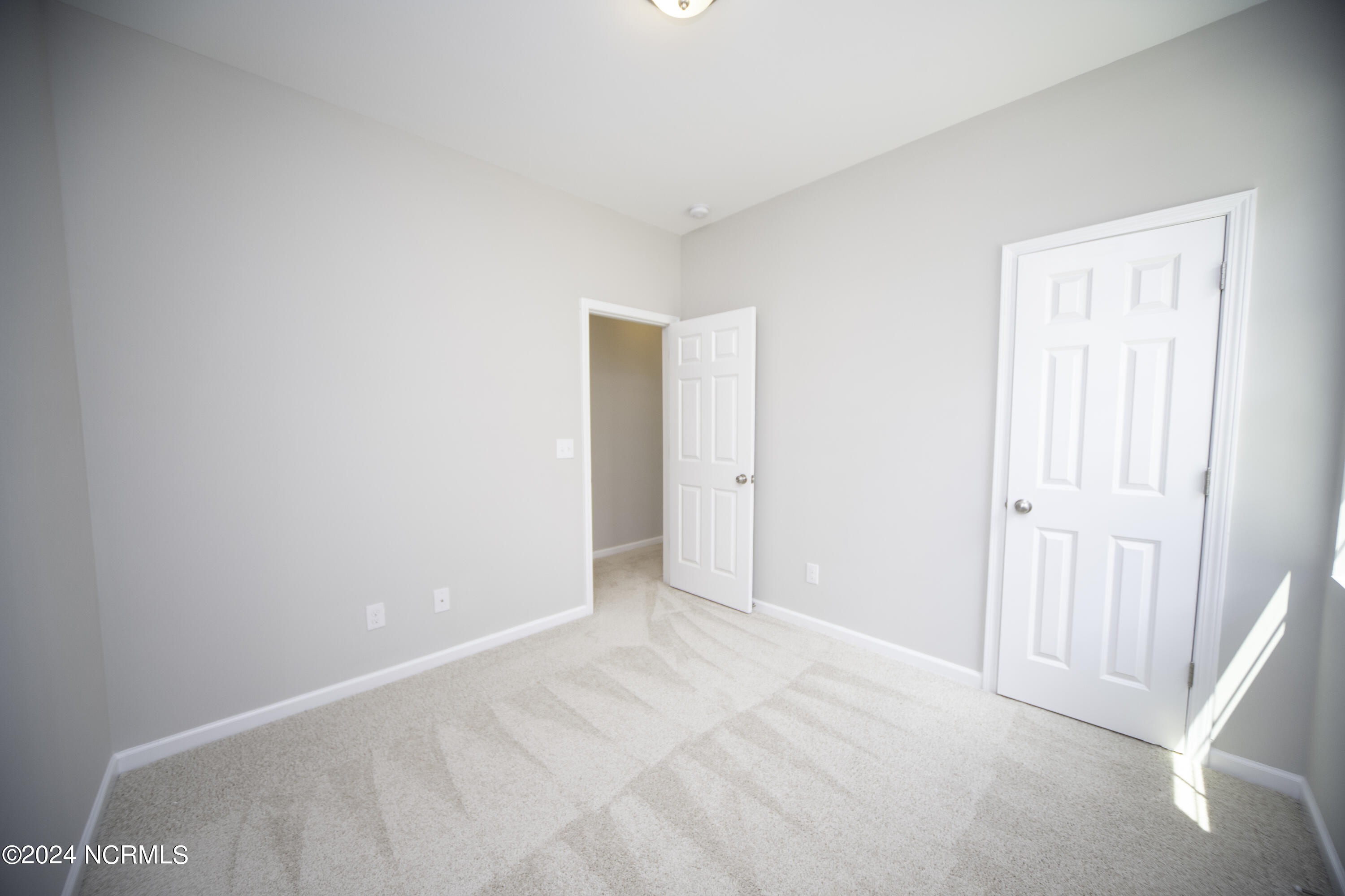 109 Ambergate Court Property Photo 10