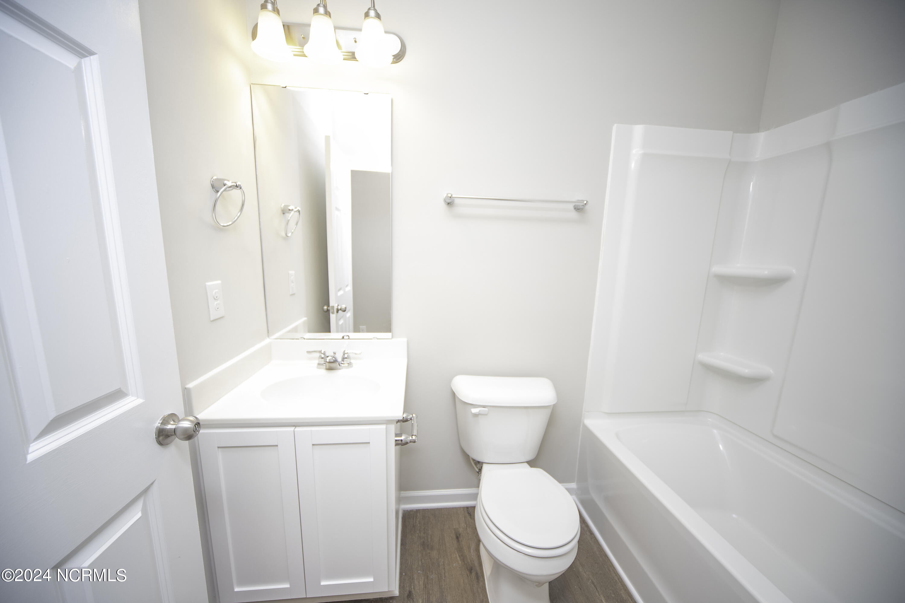 109 Ambergate Court Property Photo 11