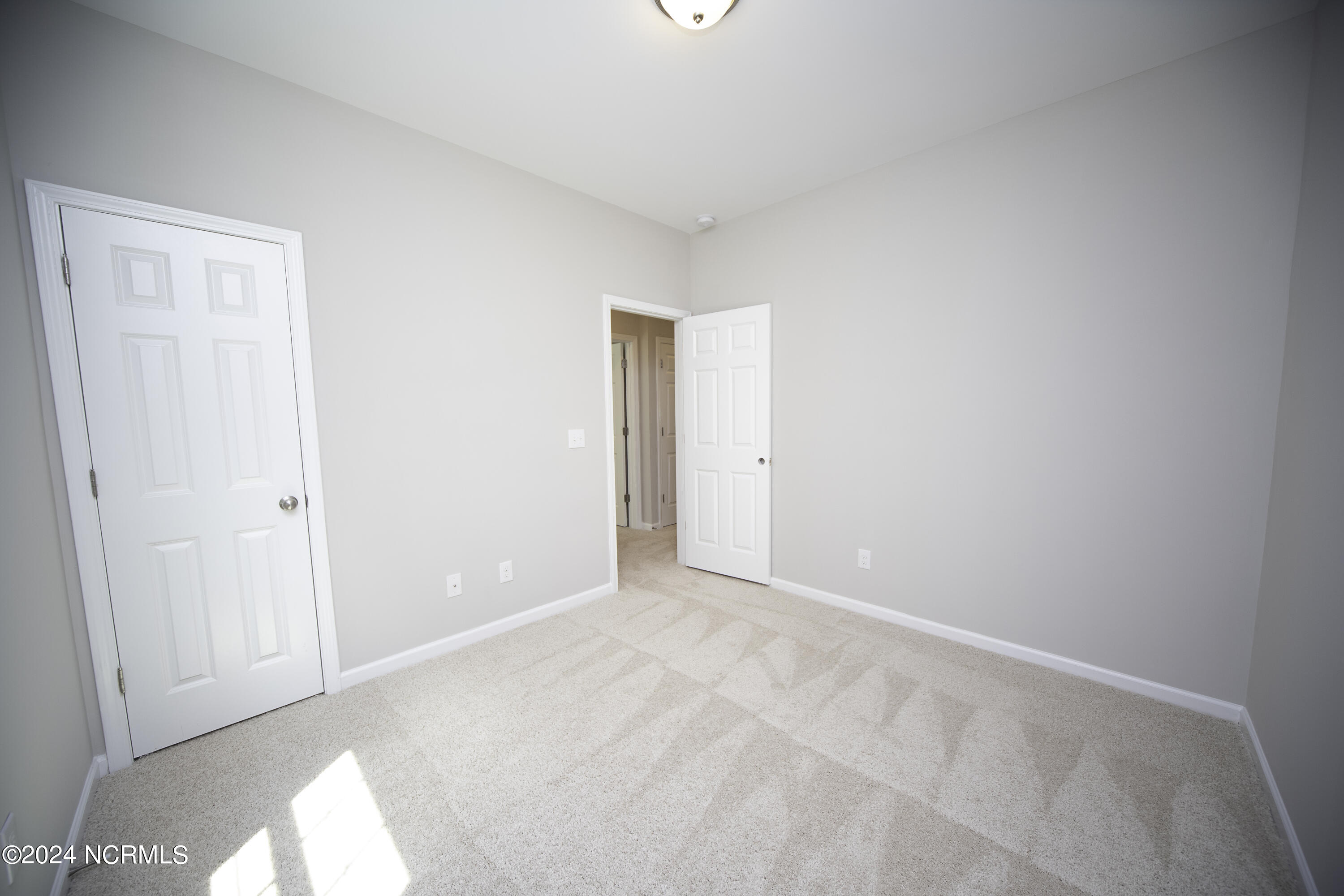 109 Ambergate Court Property Photo 13