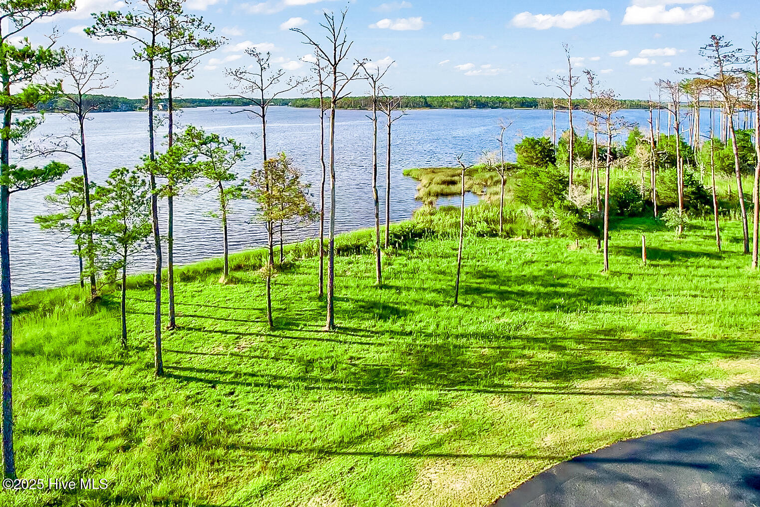 469 81 Ballast Point Property Photo 2