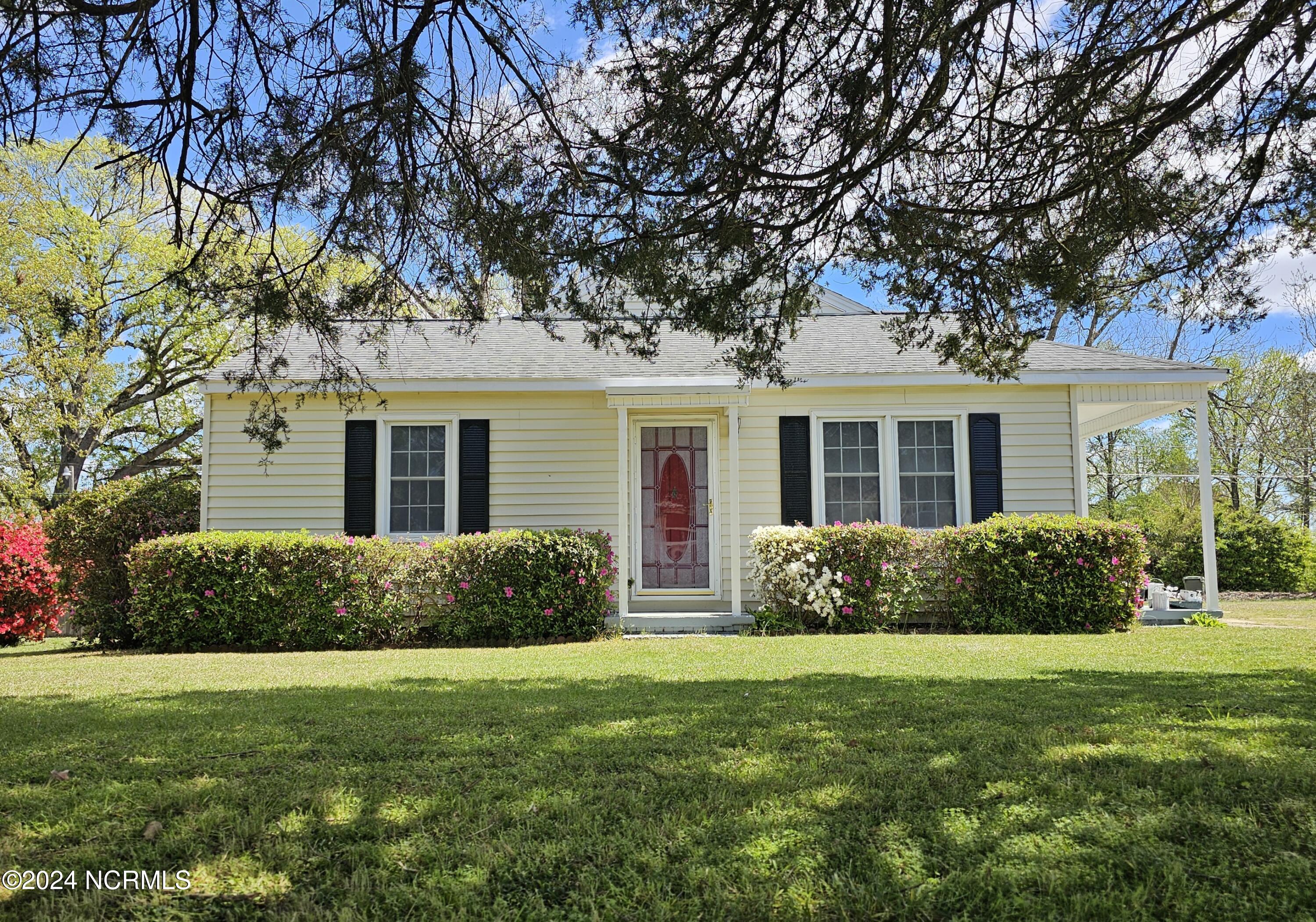 910 Marshall Street Property Photo 1