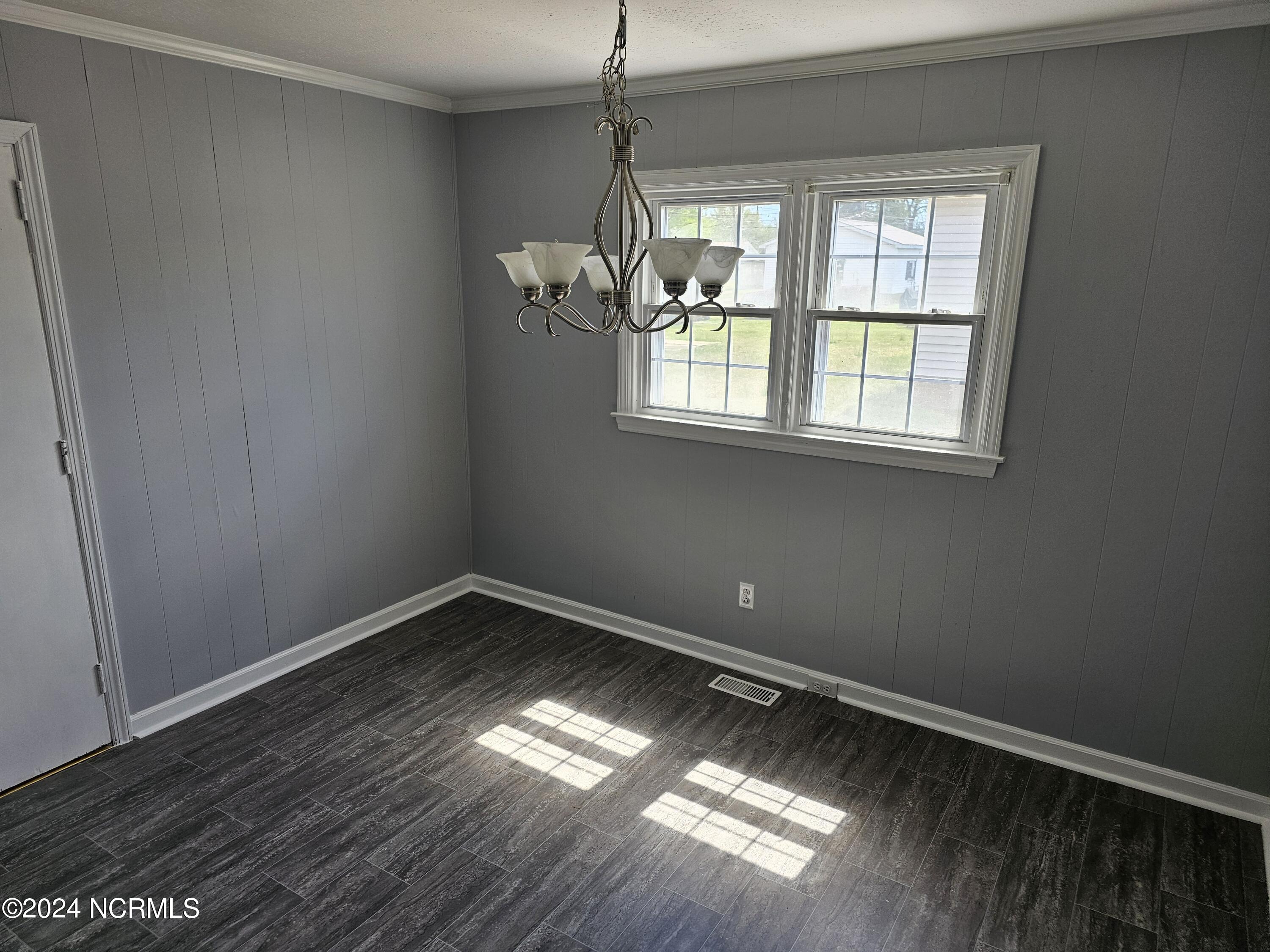 910 Marshall Street Property Photo 15