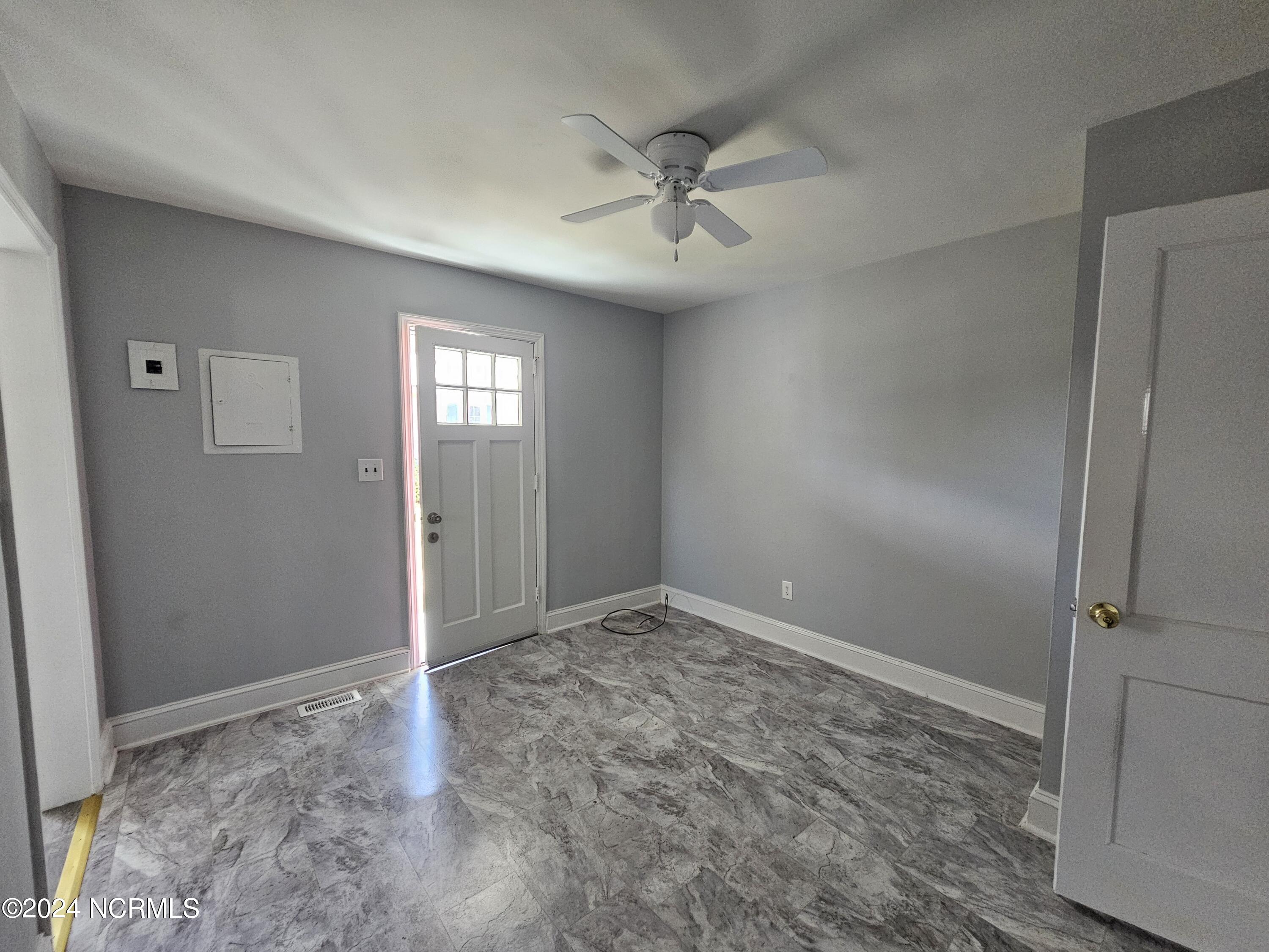 910 Marshall Street Property Photo 26
